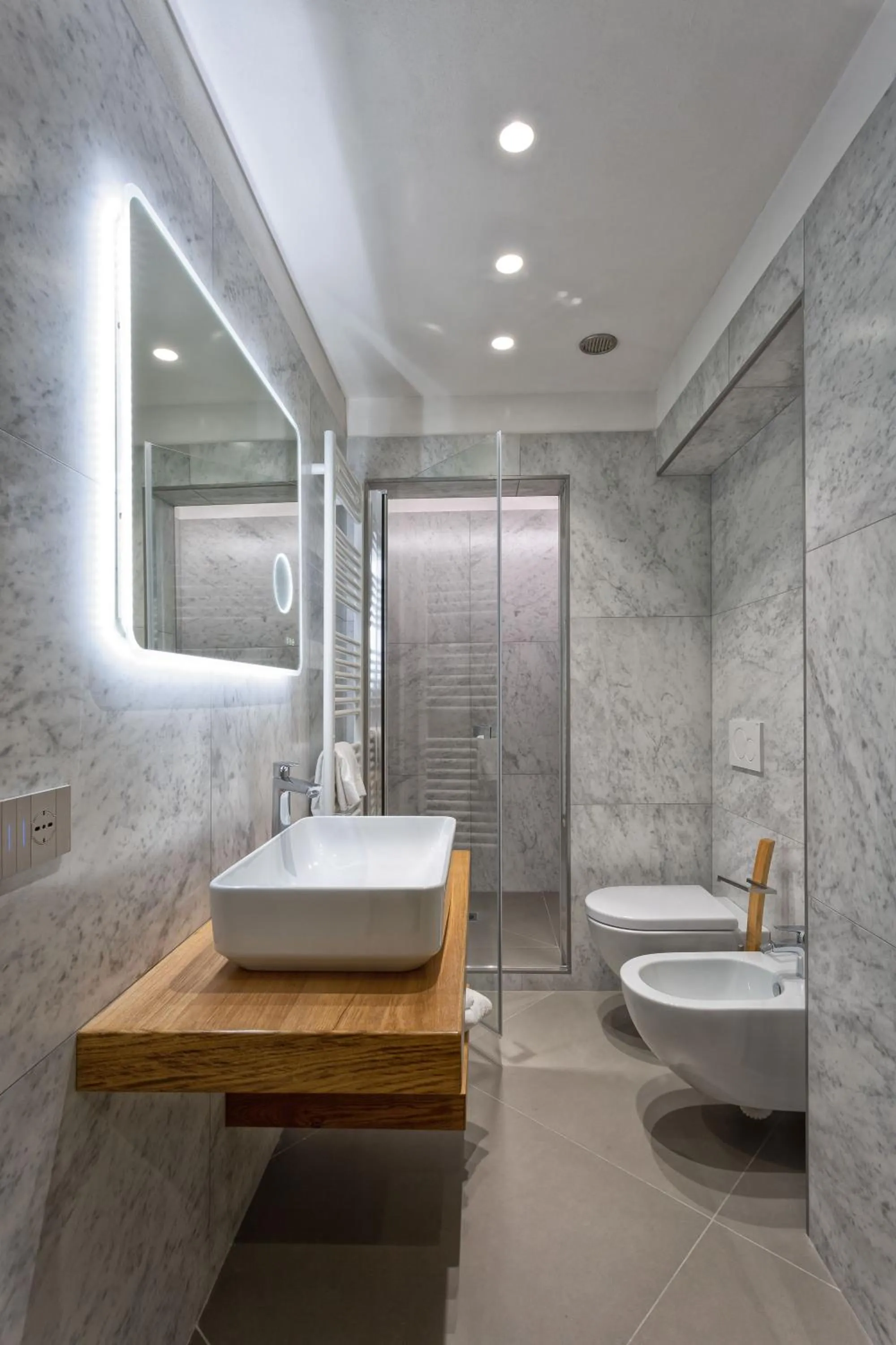 Shower in Casa del Sarto