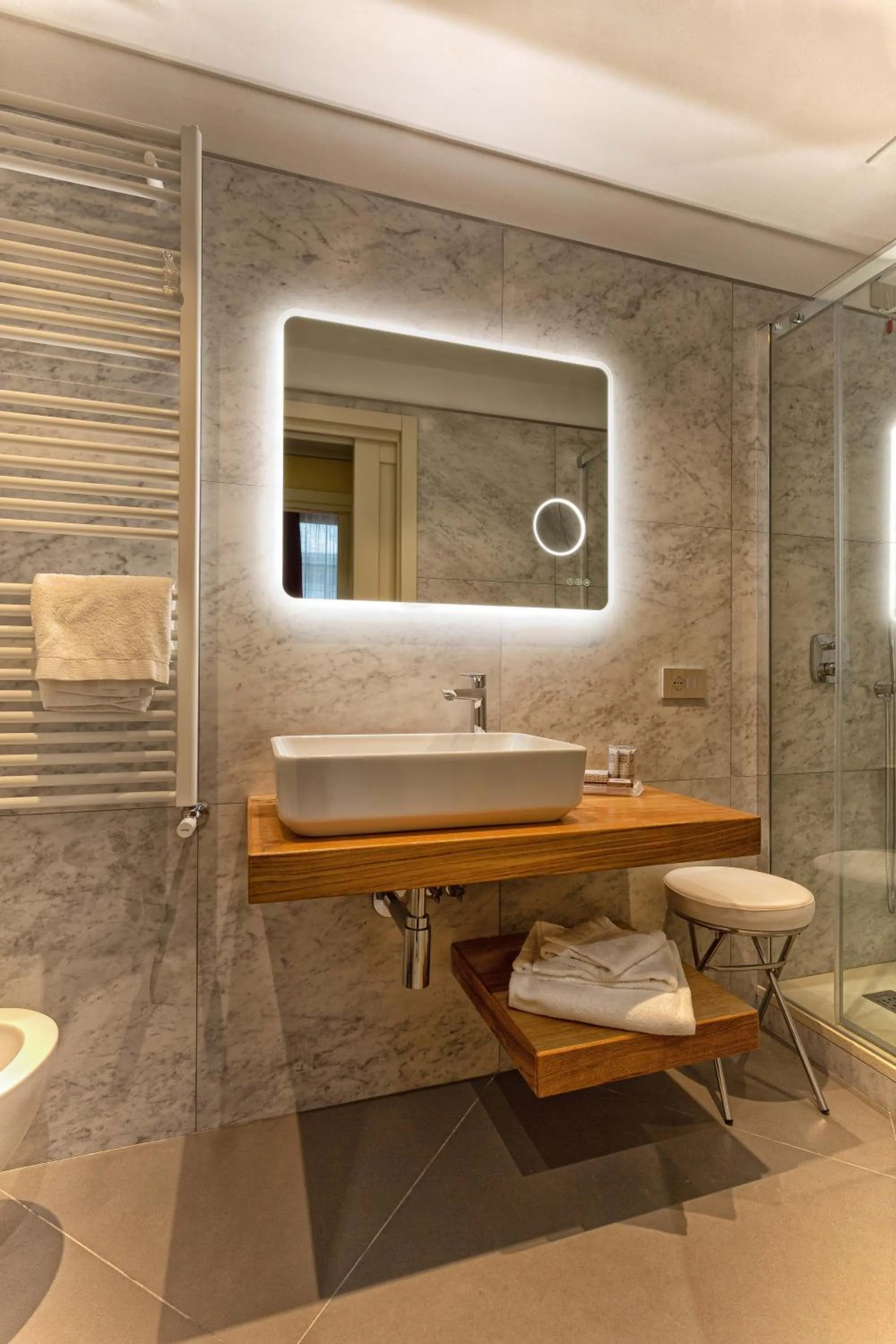 Shower in Casa del Sarto