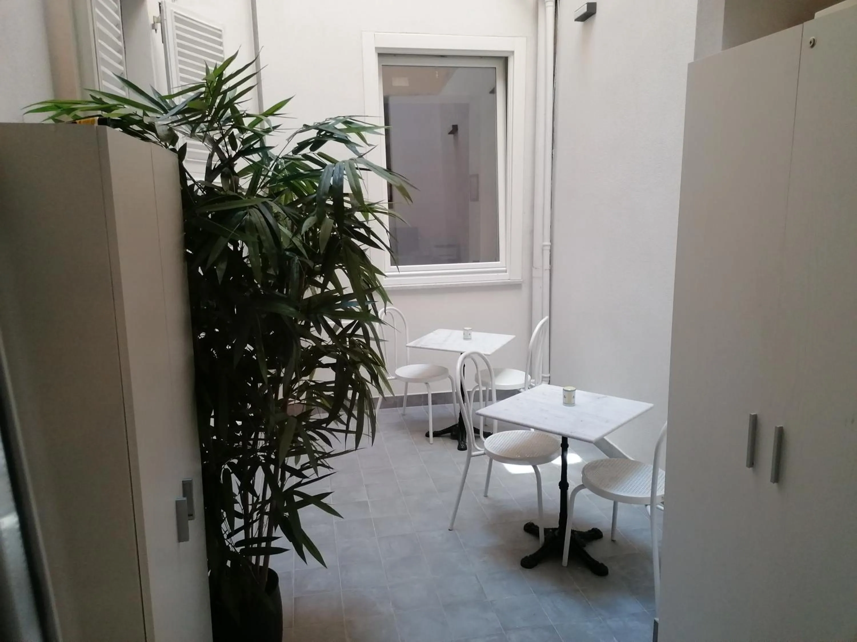 Inner courtyard view in Suite nel Largo