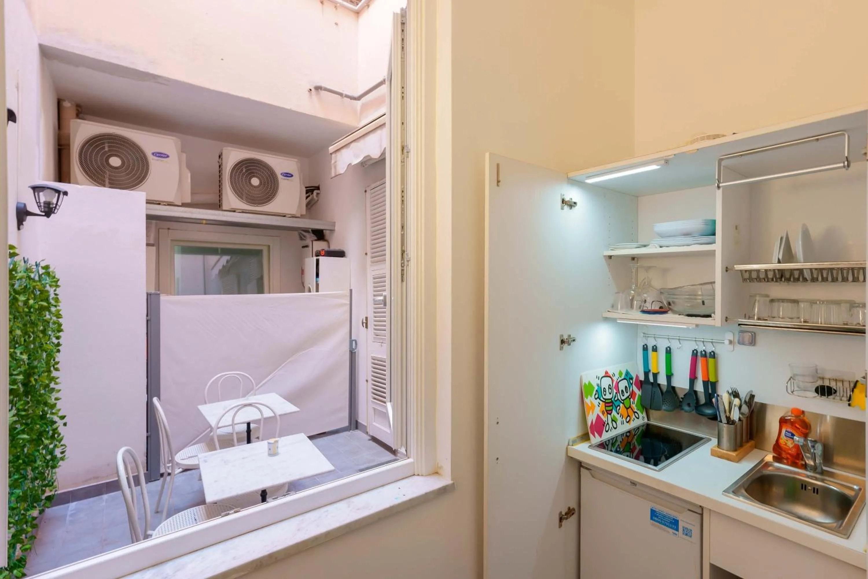 Kitchen or kitchenette in Suite nel Largo