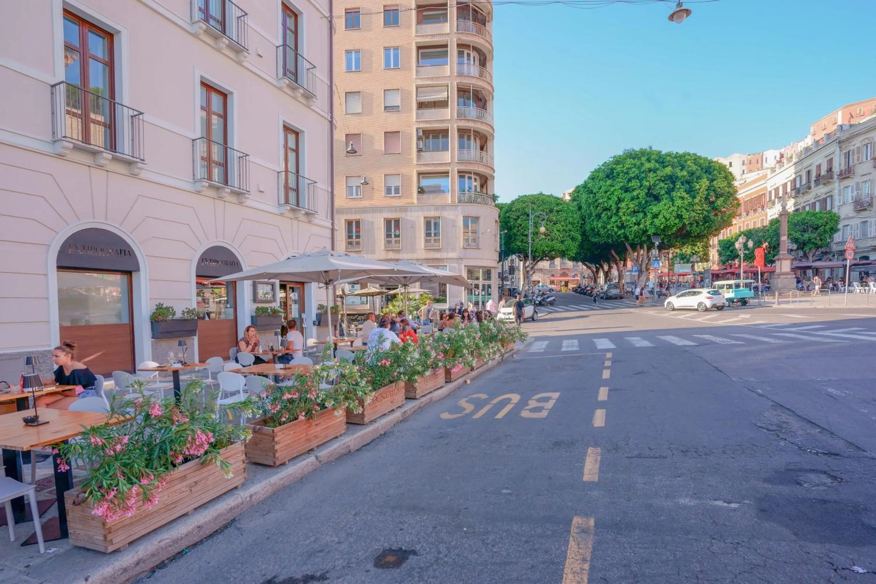 Neighbourhood in Suite nel Largo