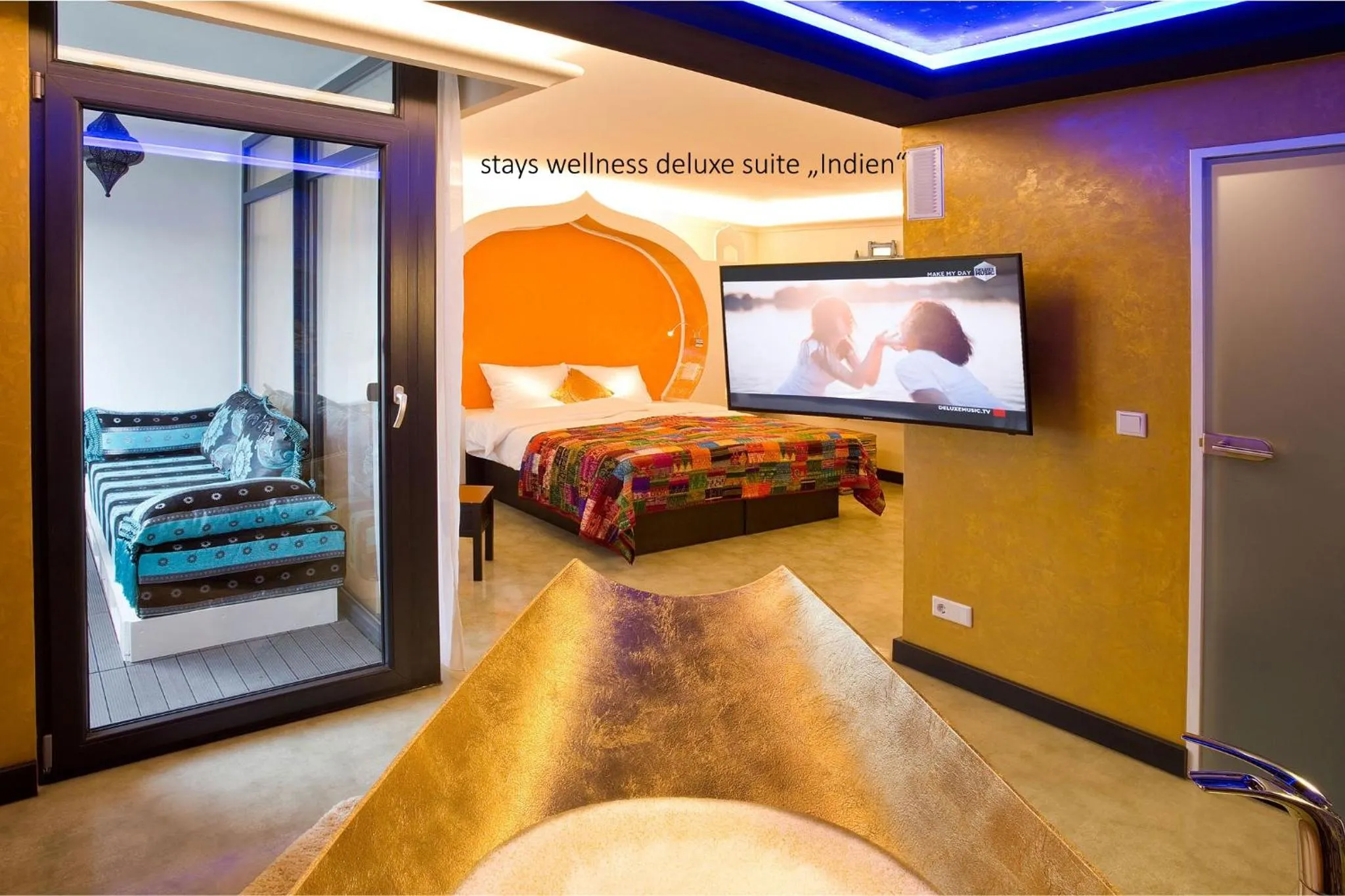 Photo of the whole room, Bed in PLAZA INN stays design Dortmund