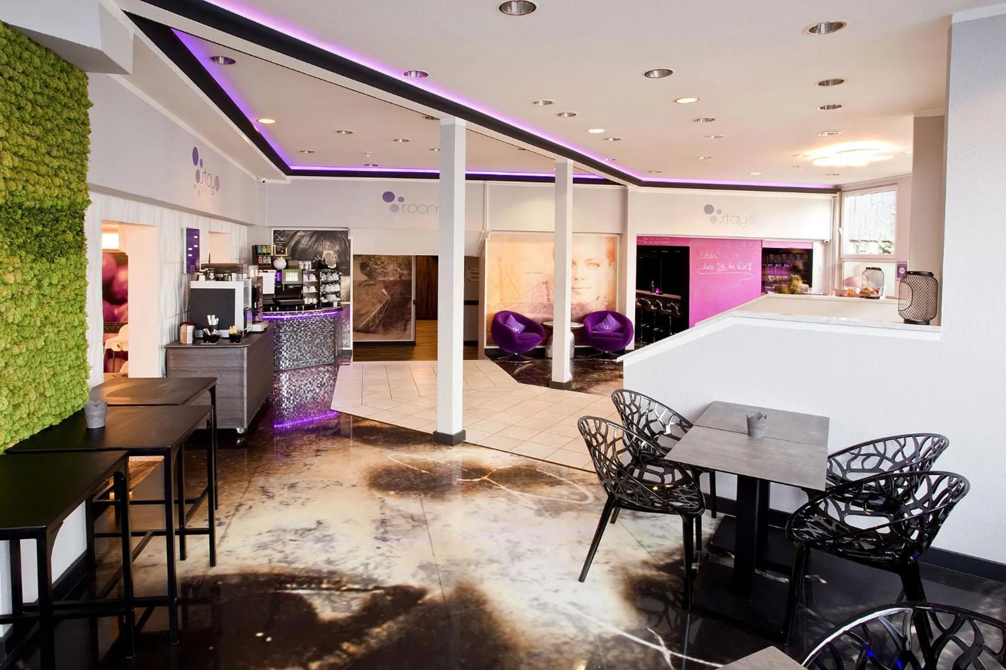 Facade/entrance in PLAZA INN stays design Dortmund