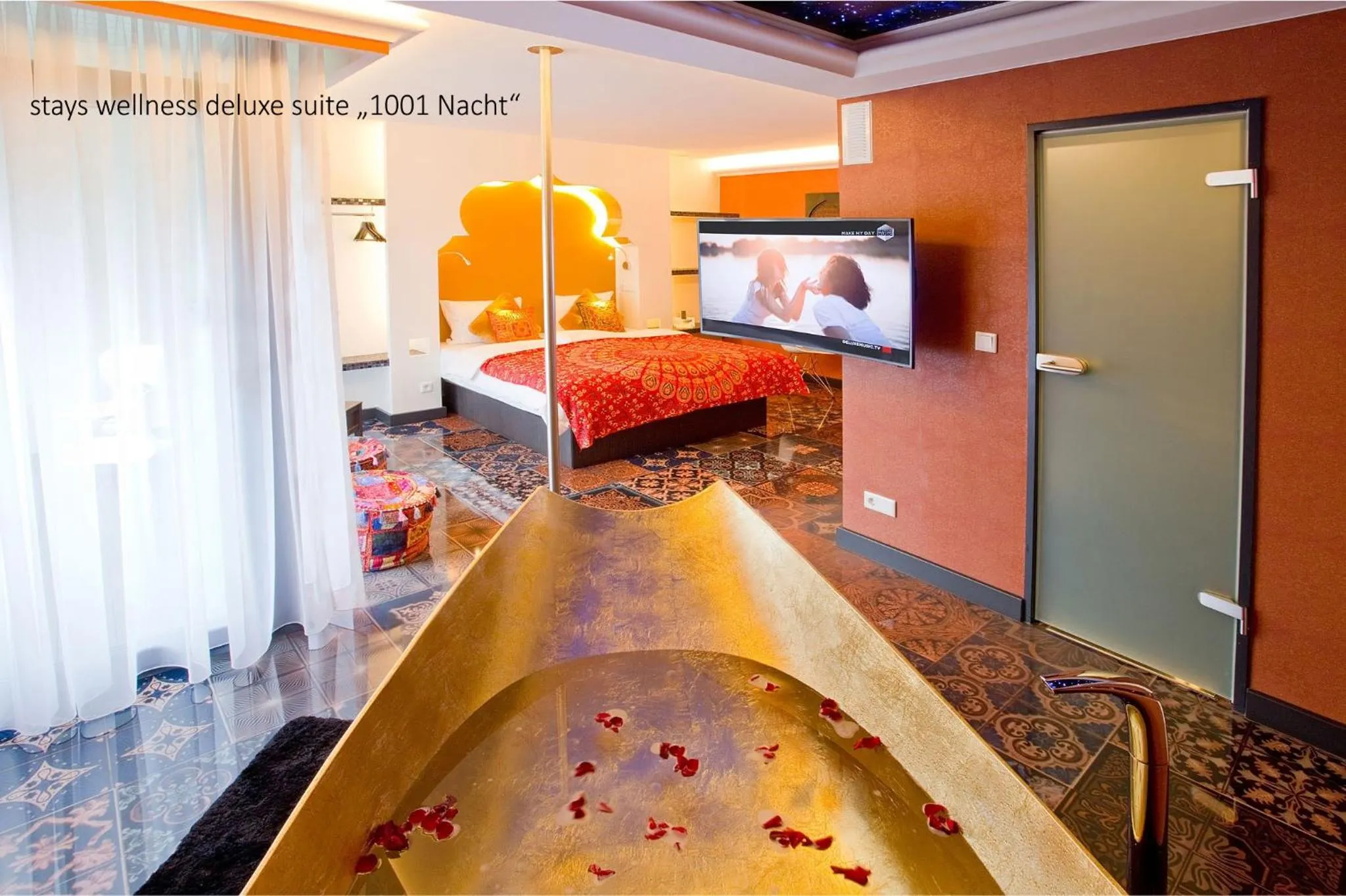 Bed in PLAZA INN stays design Dortmund