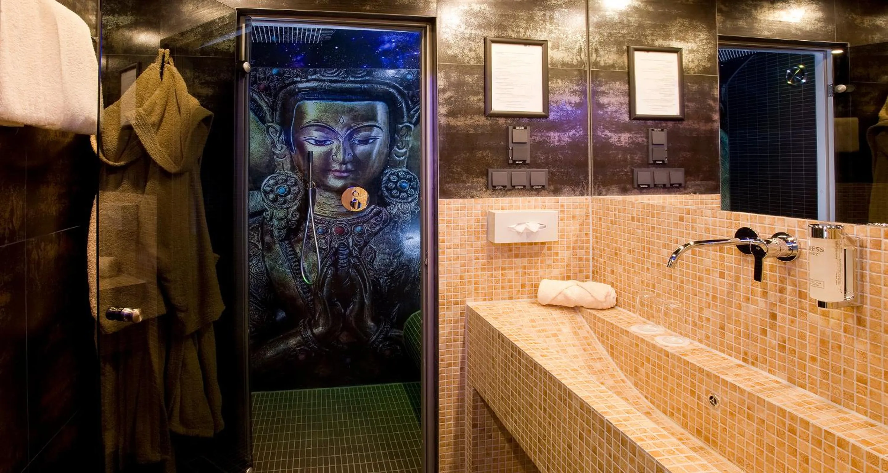 Bathroom in PLAZA INN stays design Dortmund