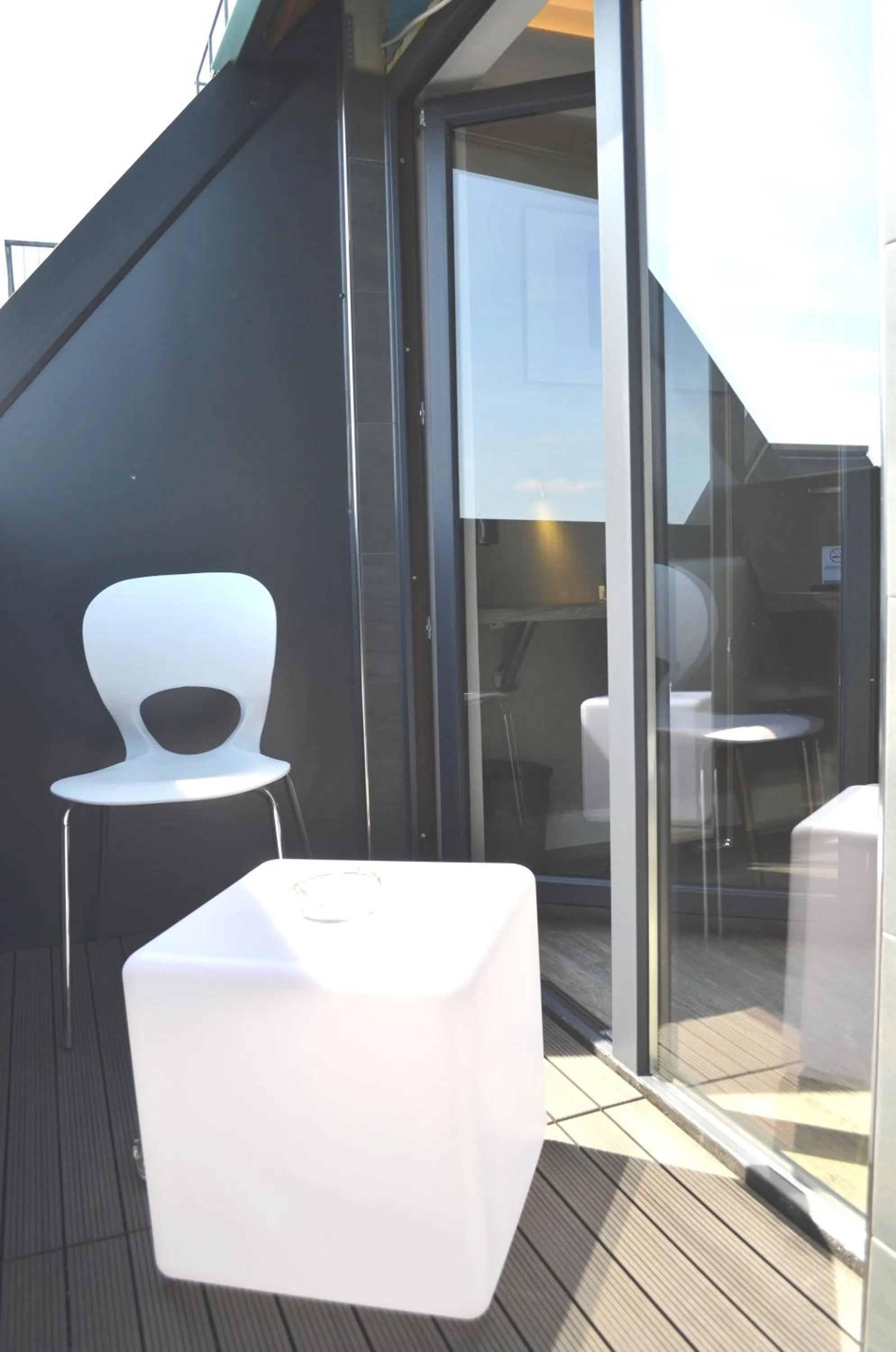 Balcony/Terrace in PLAZA INN stays design Dortmund