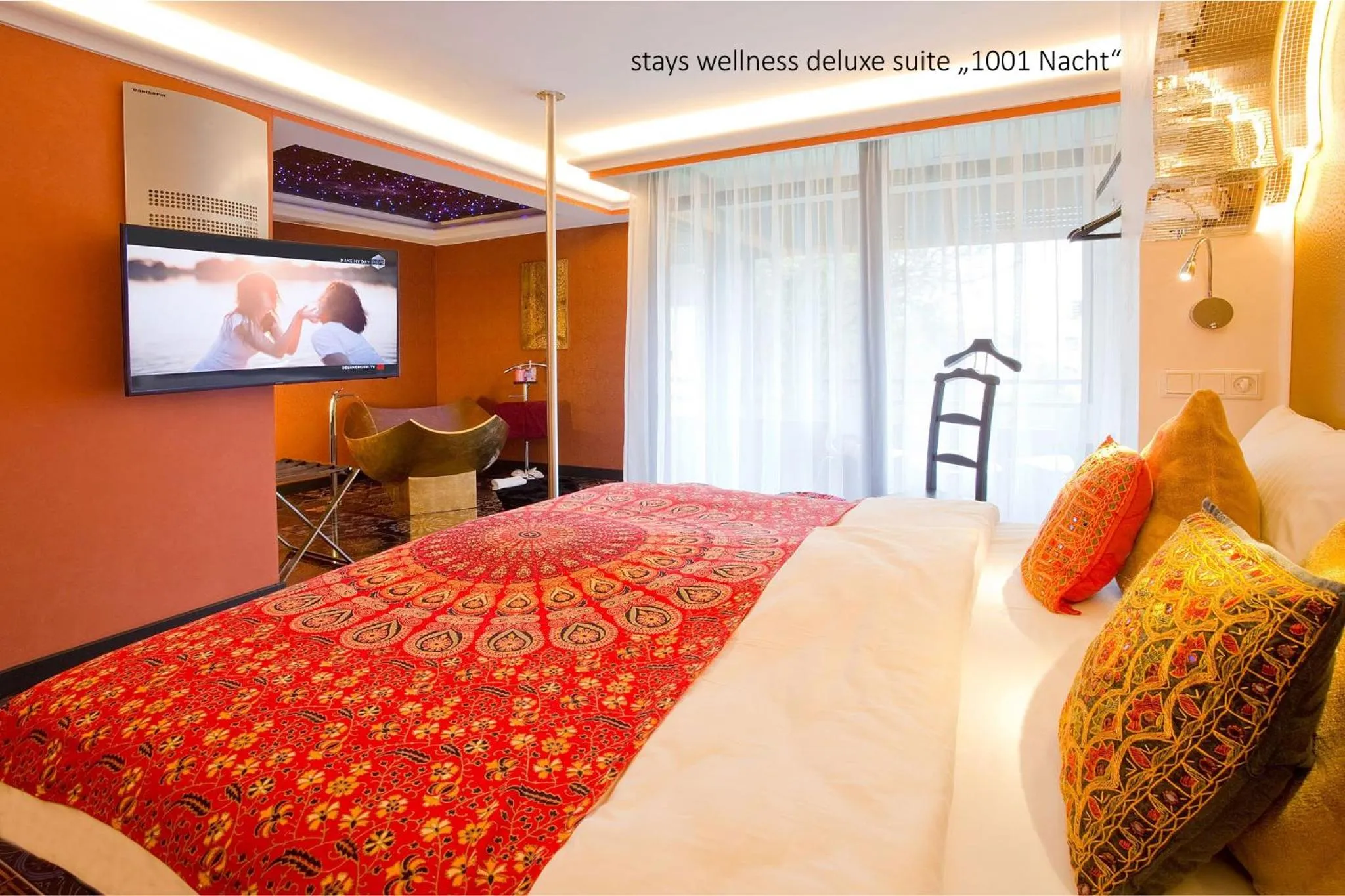 Bed in PLAZA INN stays design Dortmund