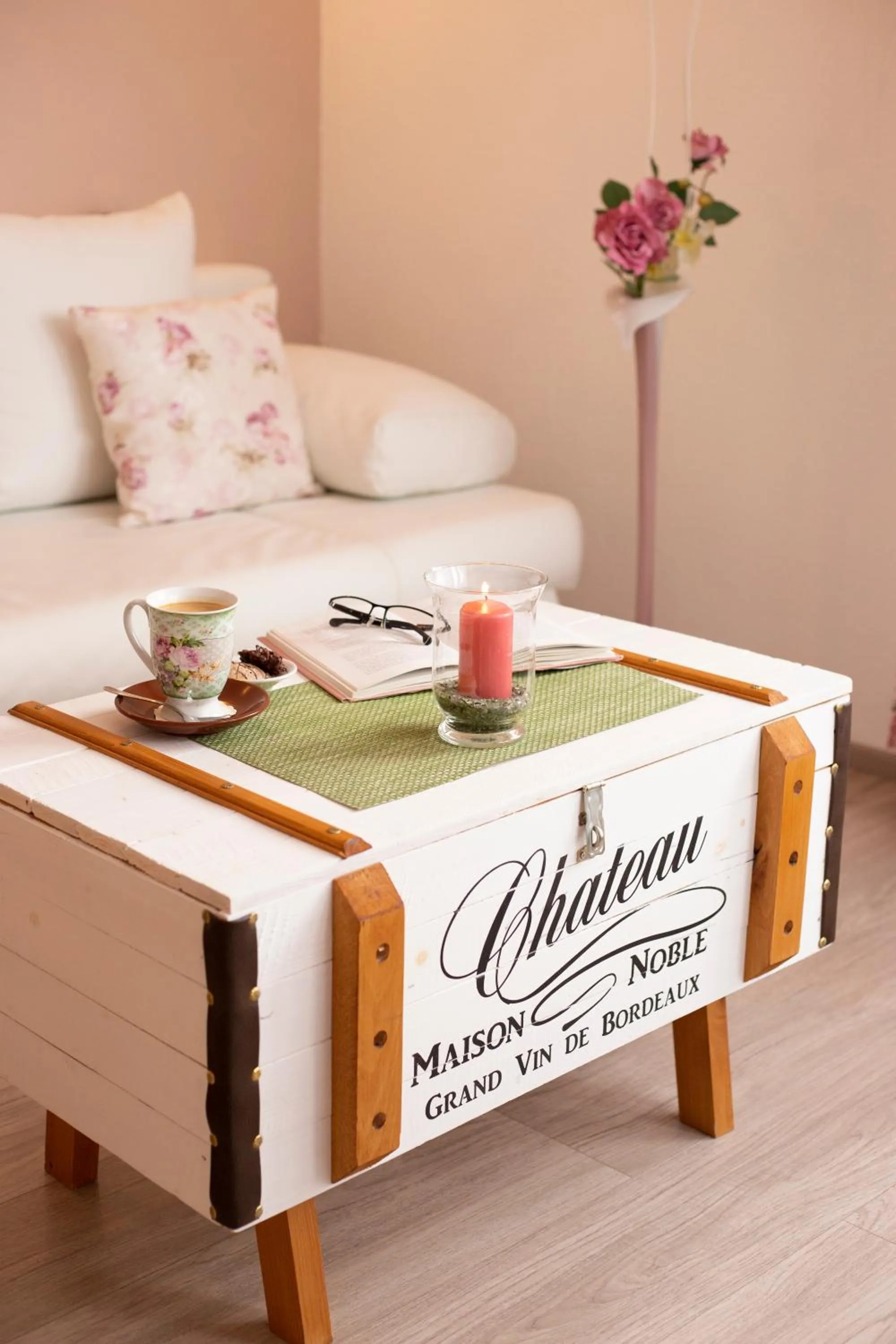 Seating area, Bed in Haus Rose