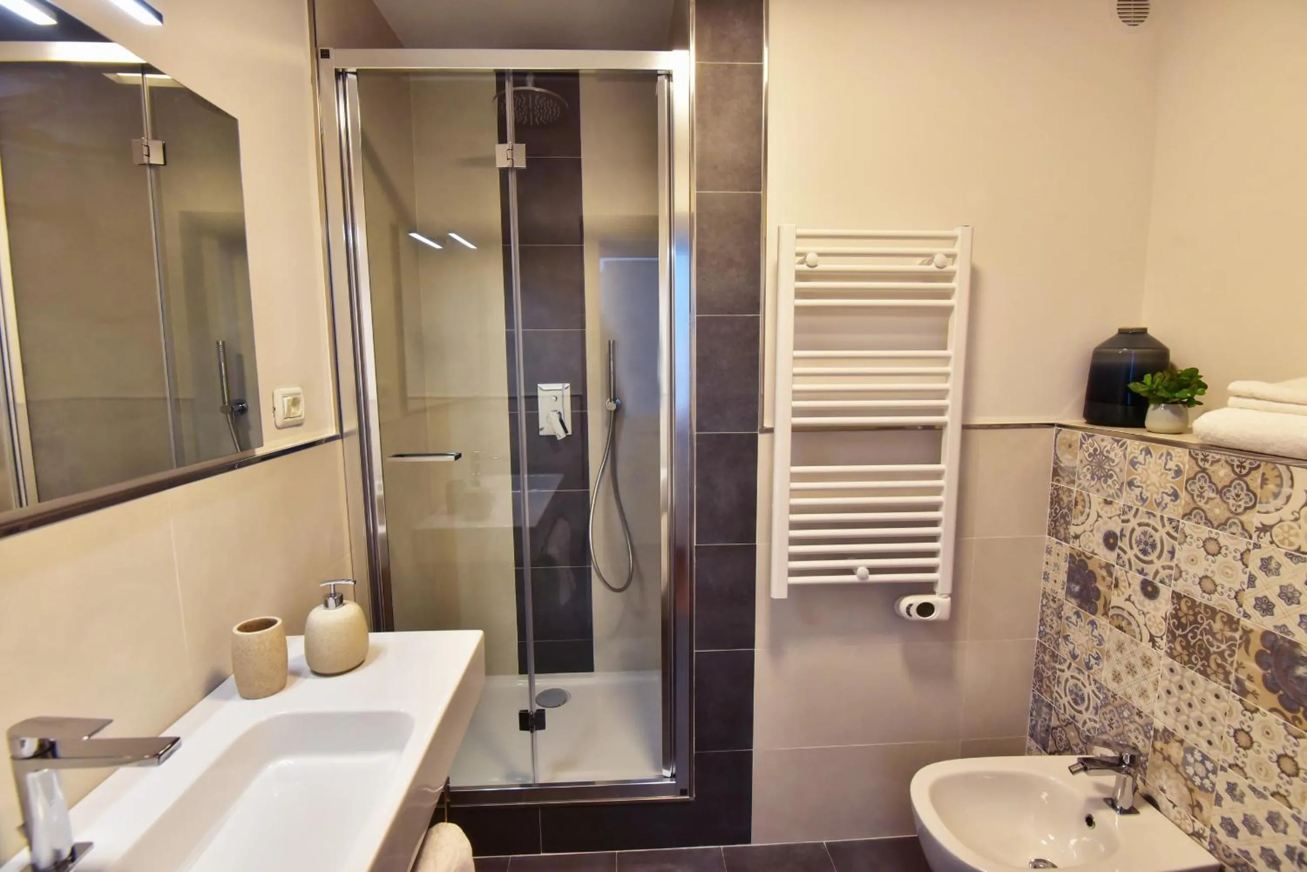 Shower in Badia Apartment
