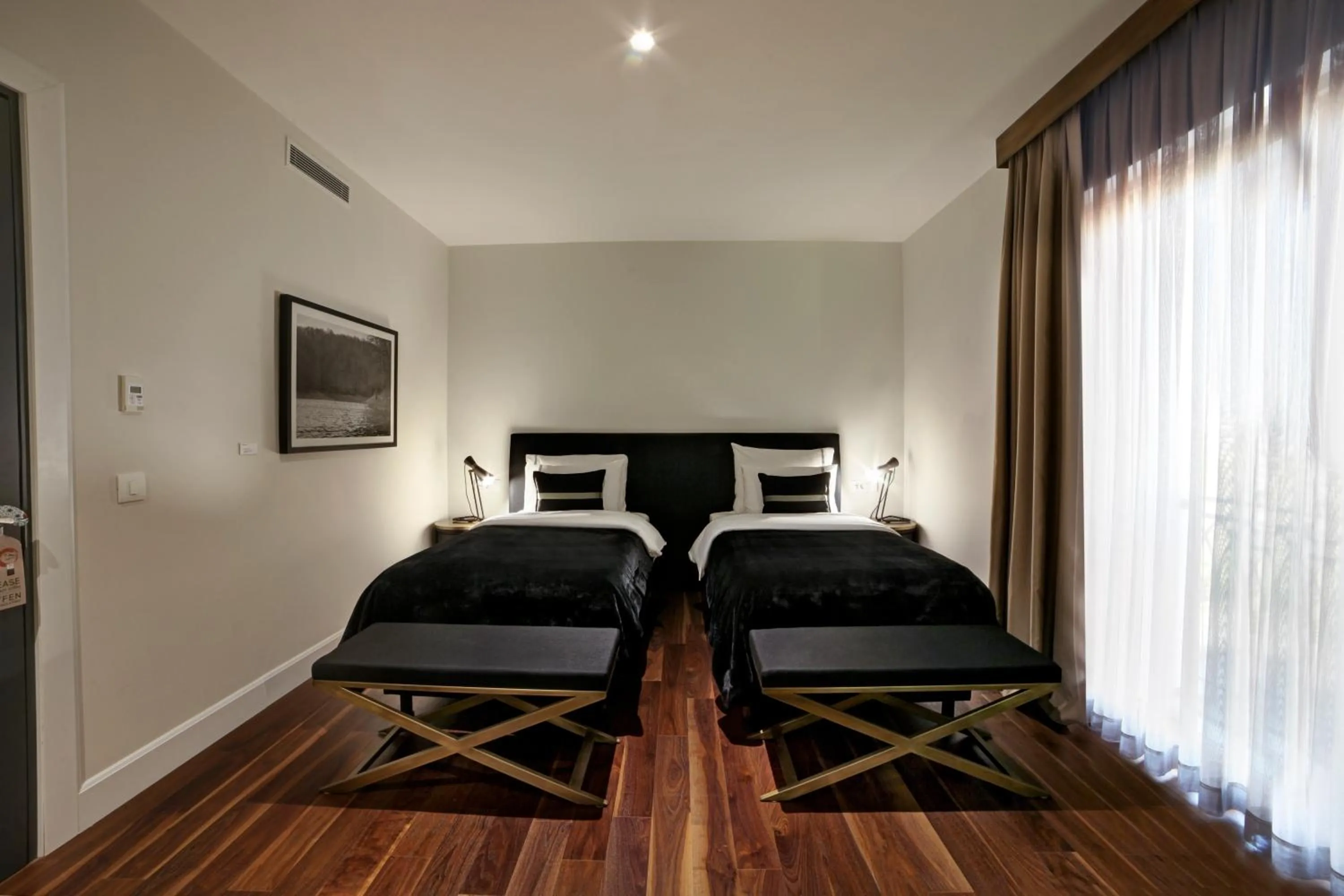 Bed in 39 Kalamış Marina Hotel & Restaurant