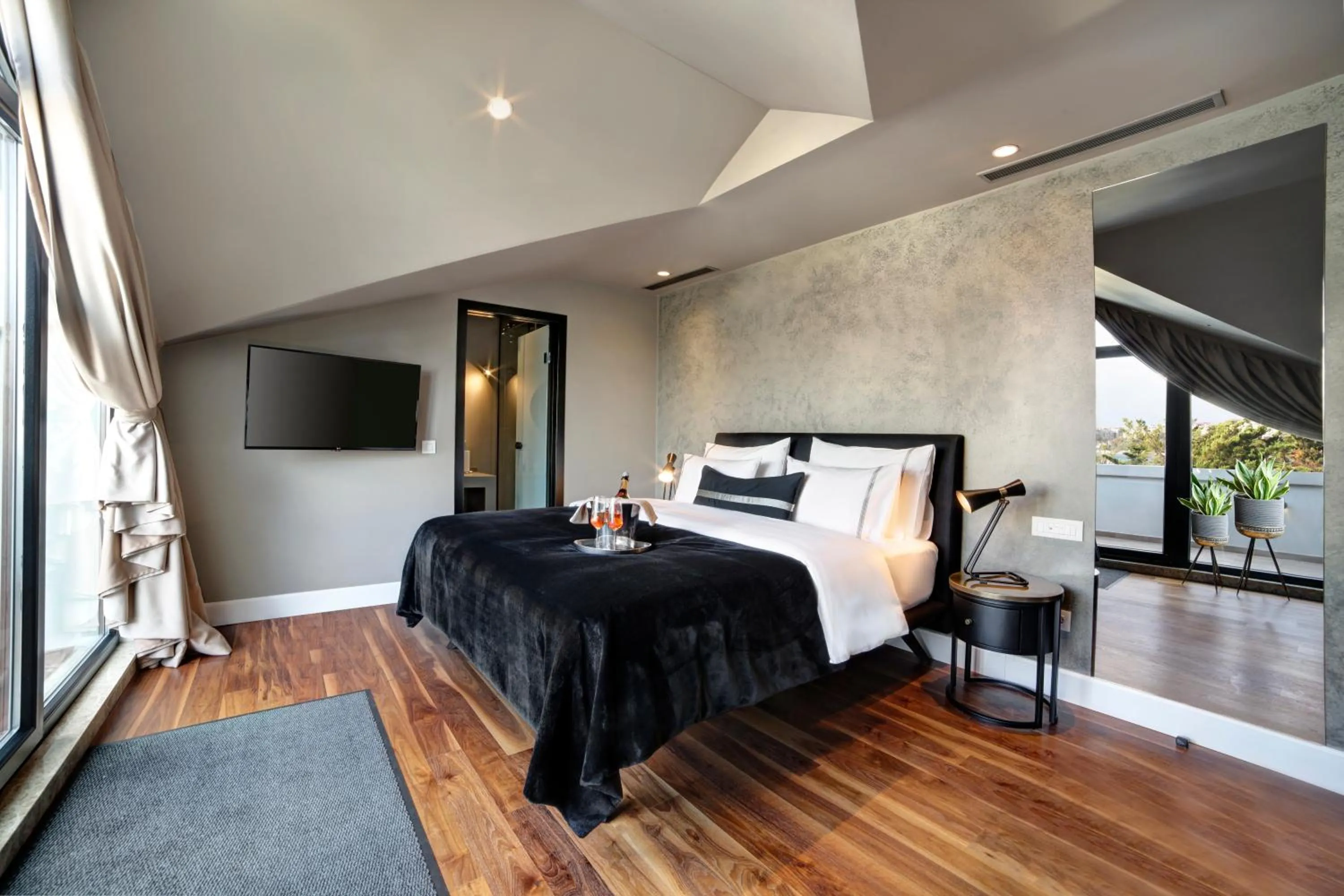 Bed in 39 Kalamış Marina Hotel & Restaurant