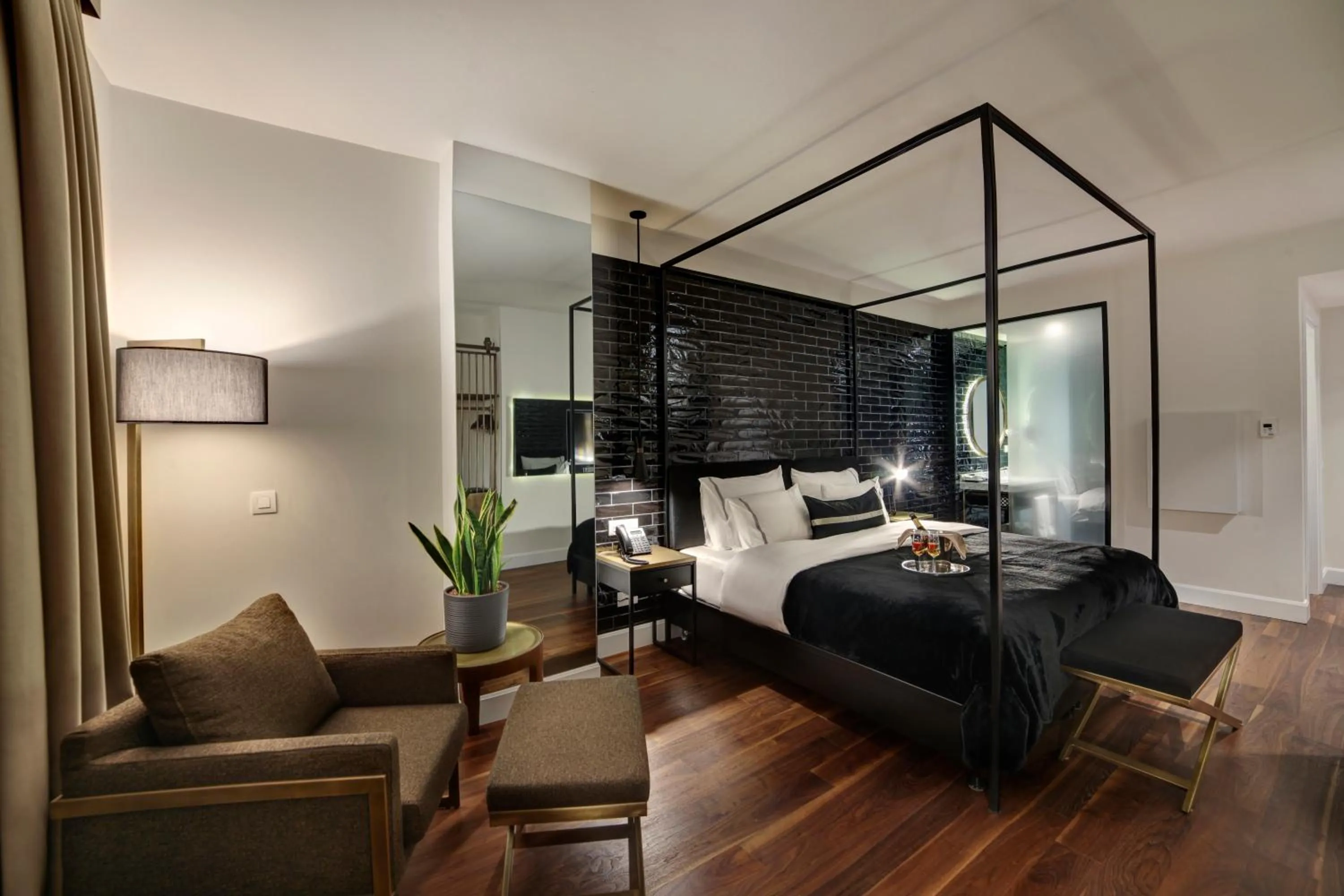 Bed in 39 Kalamış Marina Hotel & Restaurant