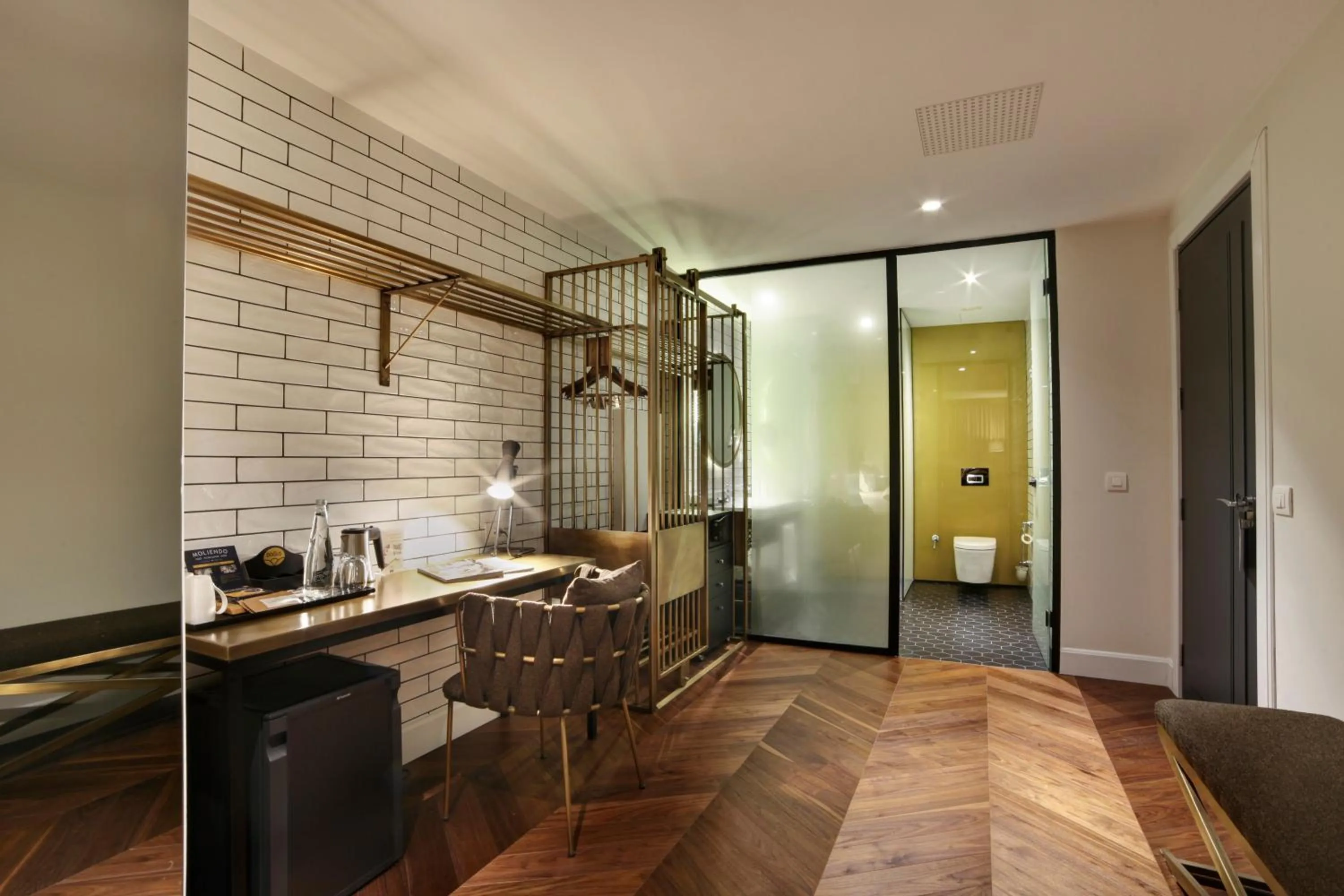 Toilet in 39 Kalamış Marina Hotel & Restaurant