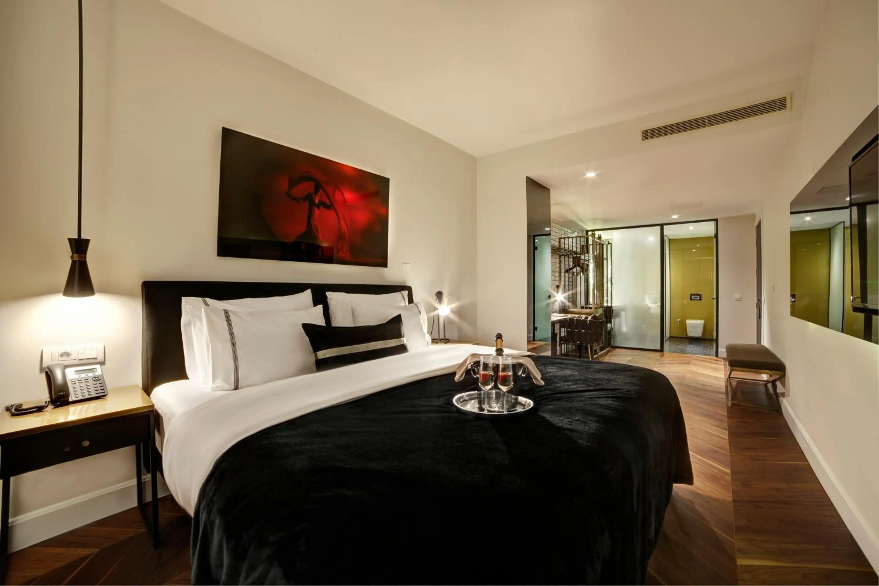 Bed in 39 Kalamış Marina Hotel & Restaurant