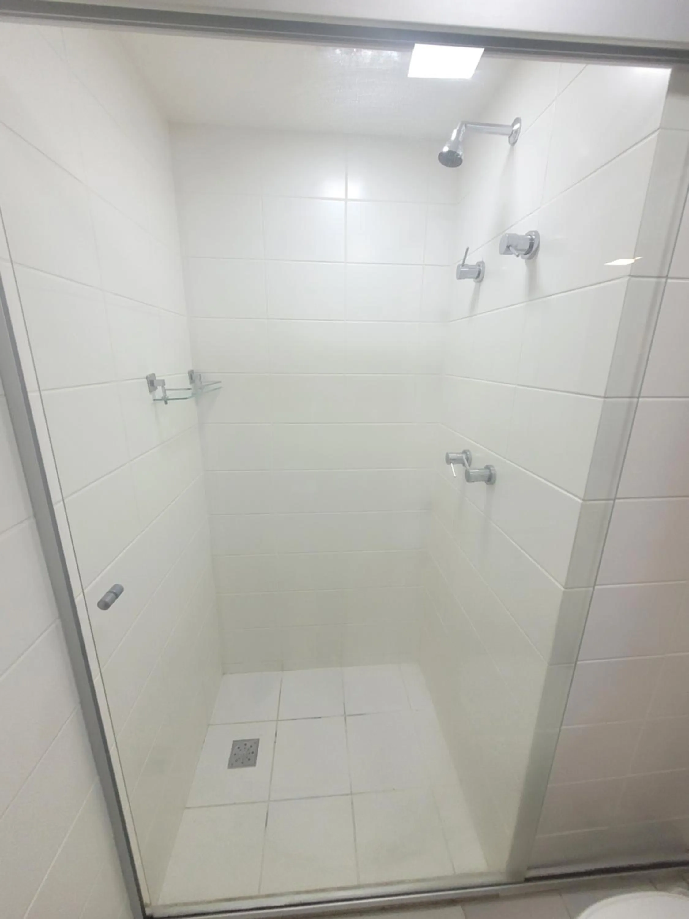 Shower in Flat Vision Executivo Premium By Rei dos Flats