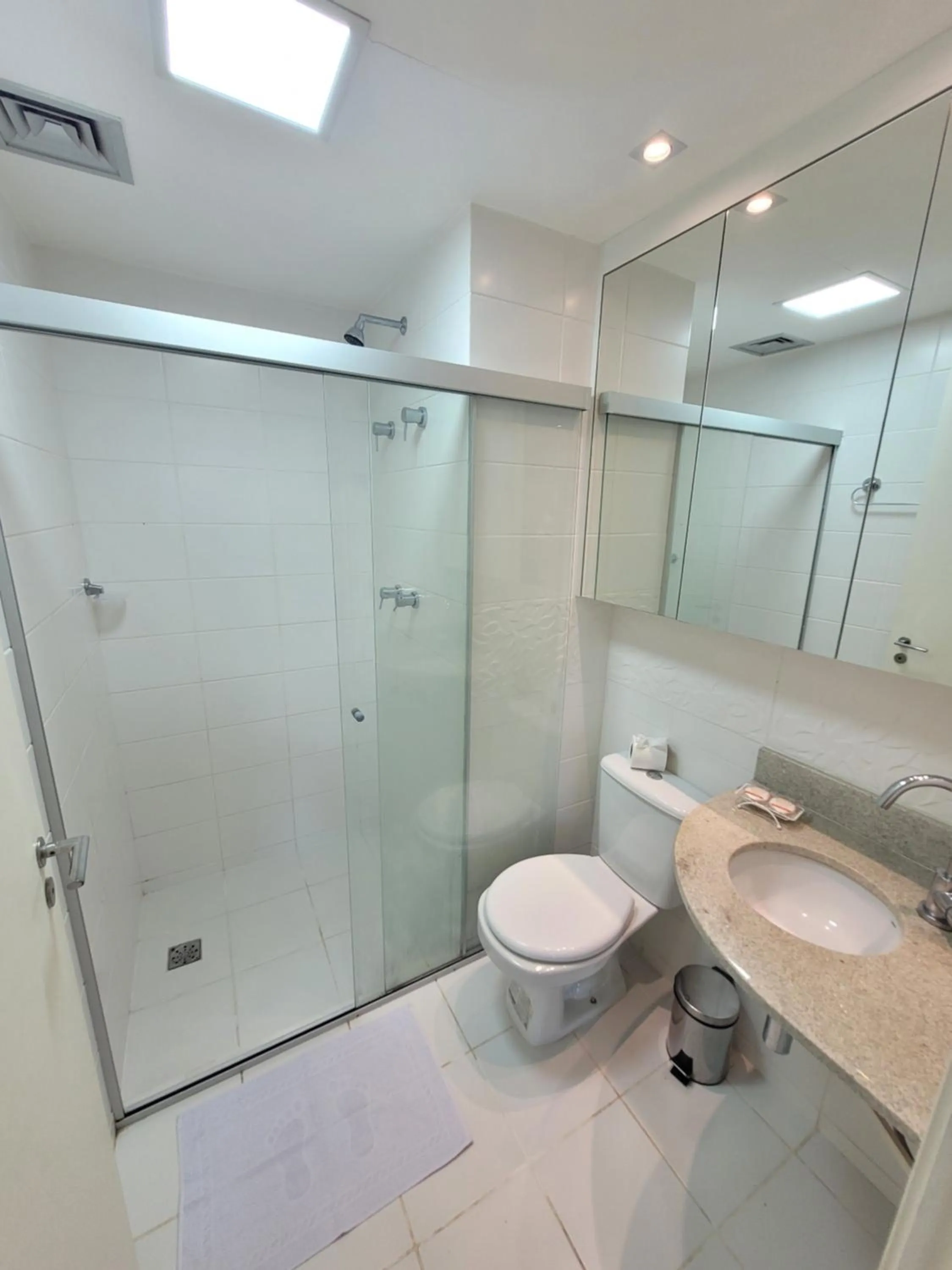 Shower in Flat Vision Executivo Premium By Rei dos Flats