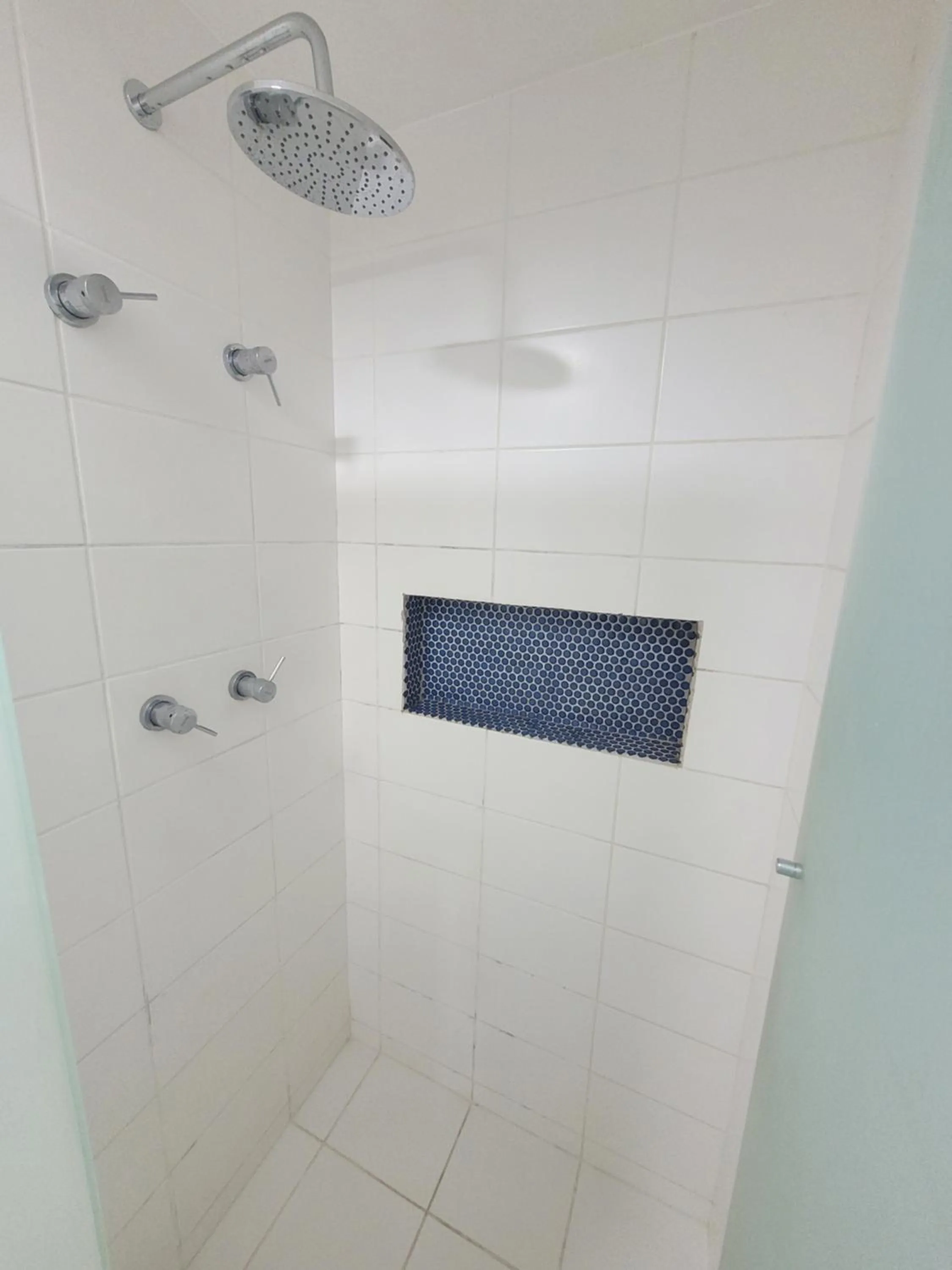 Bathroom in Flat Vision Executivo Premium By Rei dos Flats