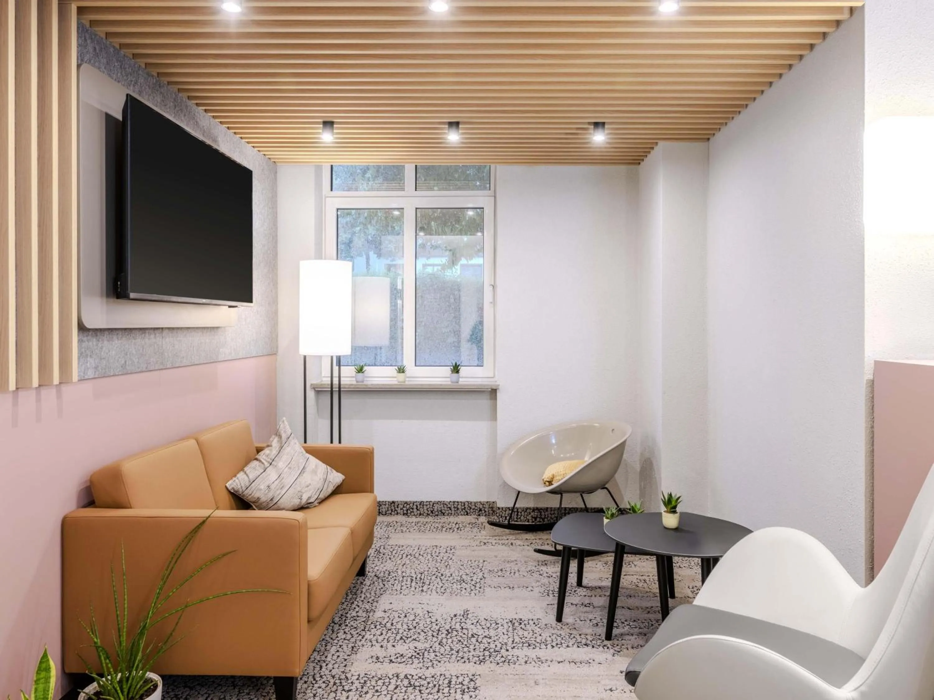 Lobby or reception in B&B HOTEL Passau-Süd