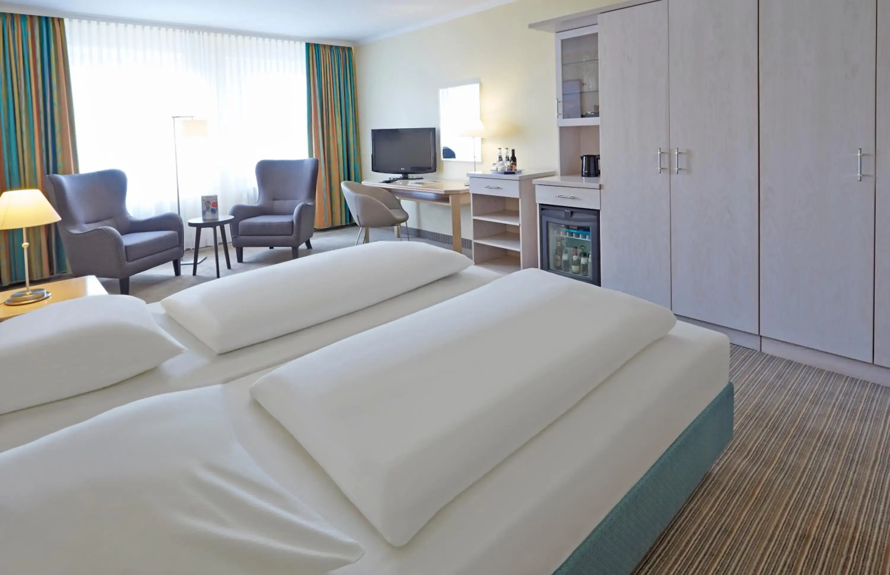 Photo of the whole room, Bed in Upstalsboom Parkhotel Photo of the whole room, Bed in Upstalsboom Parkhotel