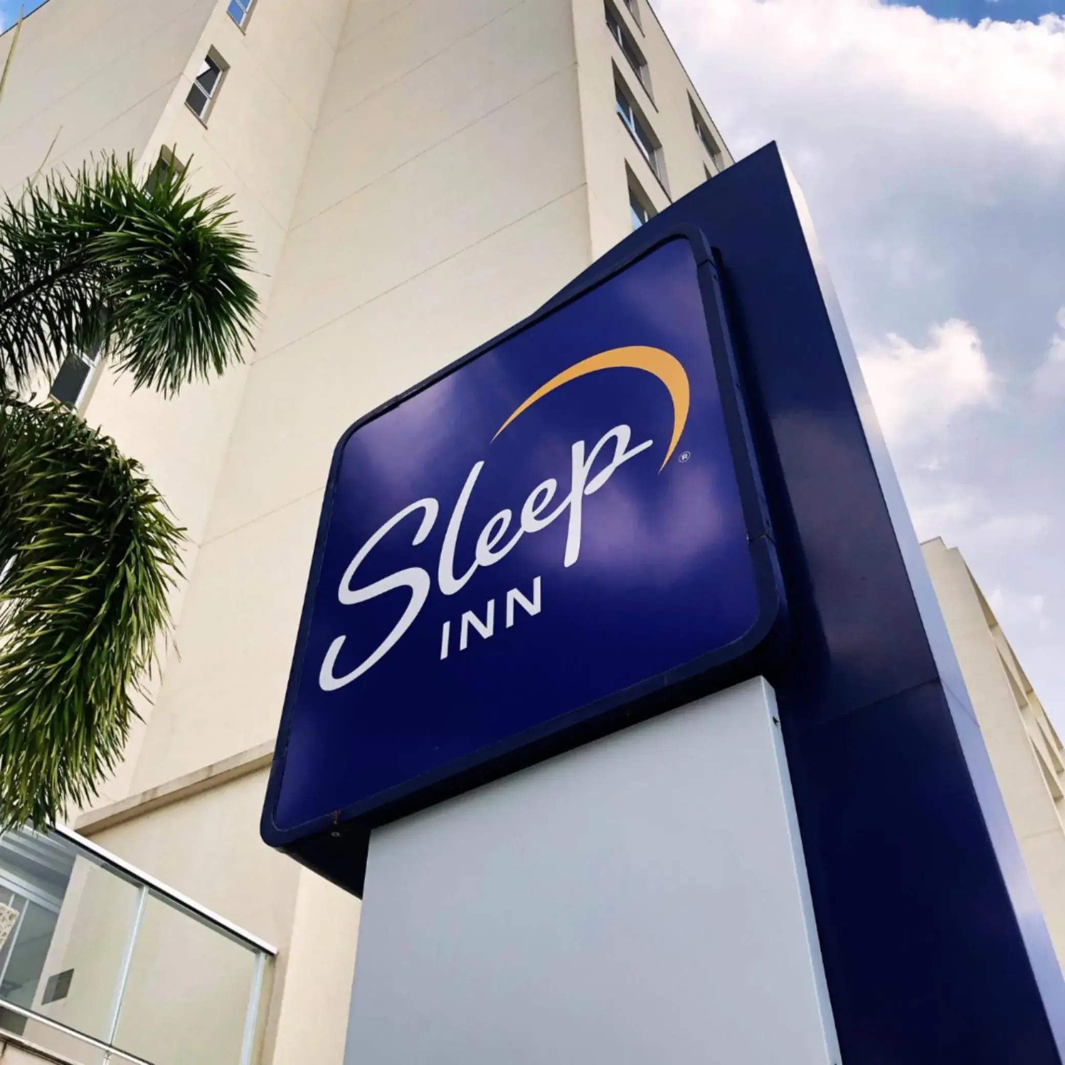 Facade/entrance in Sleep Inn Paulínia Facade/entrance in Sleep Inn Paulínia