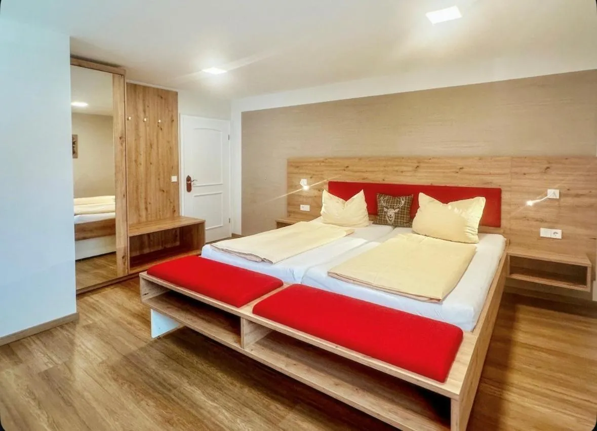 Photo of the whole room, Bed in Hotel Restaurant Zum Hirschen