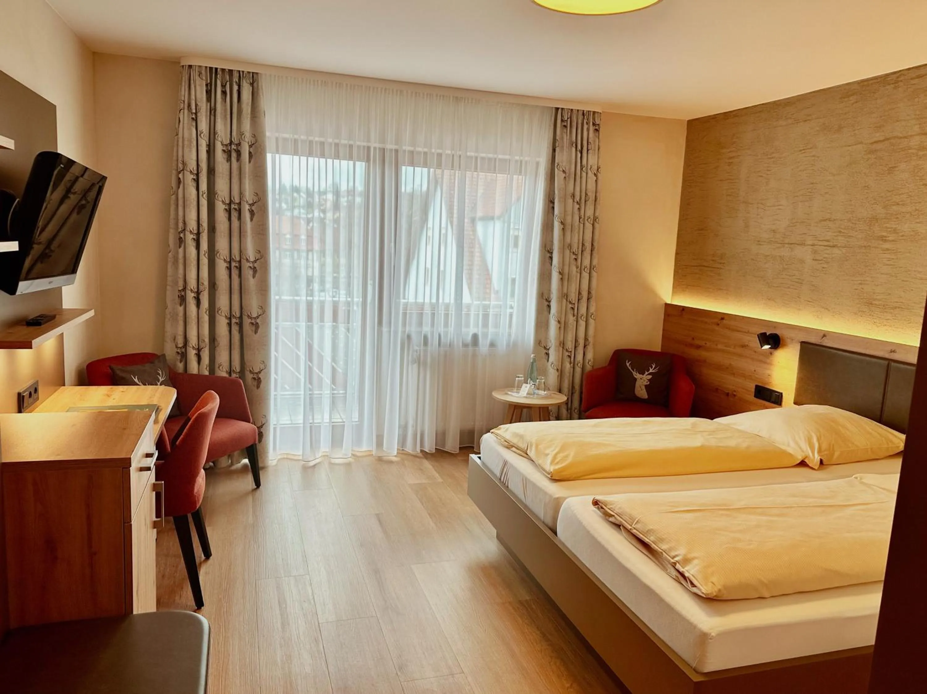 Photo of the whole room, Bed in Hotel Restaurant Zum Hirschen