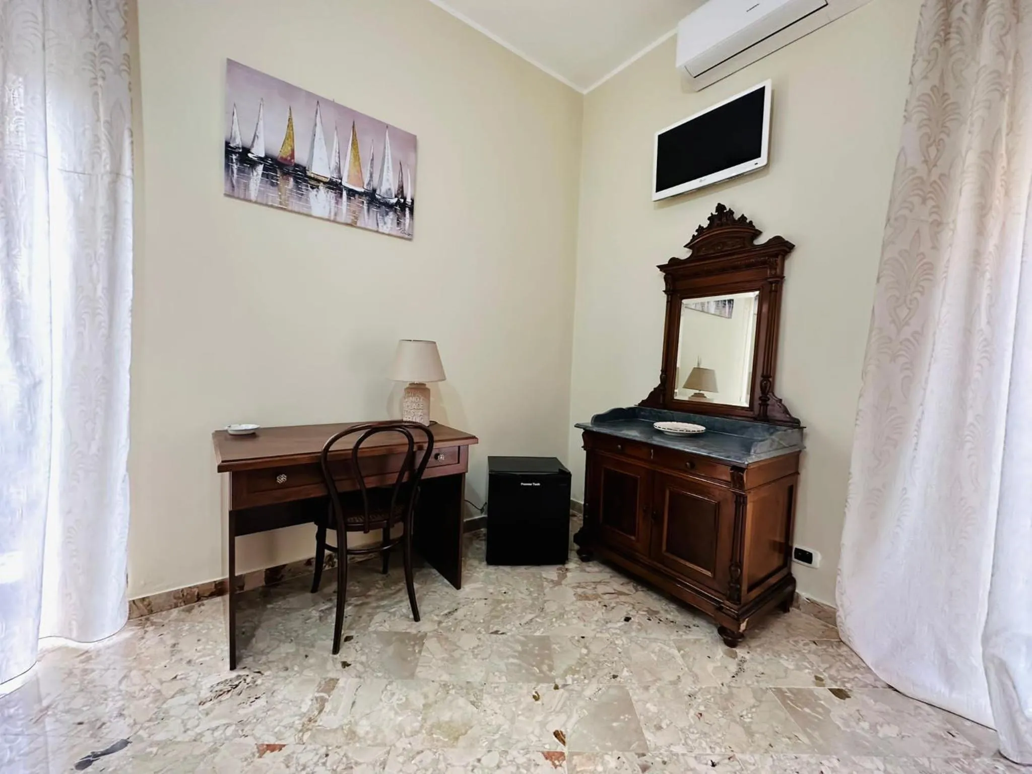 Photo of the whole room in B&B - Piazza Grande