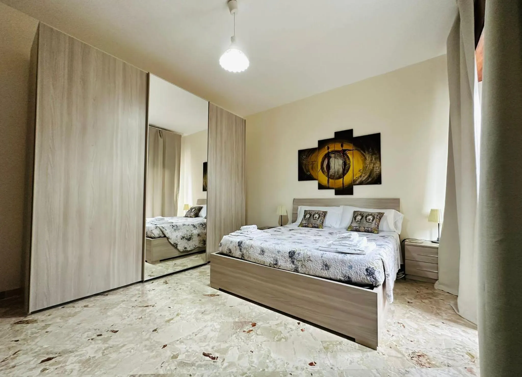 Bed in B&B - Piazza Grande