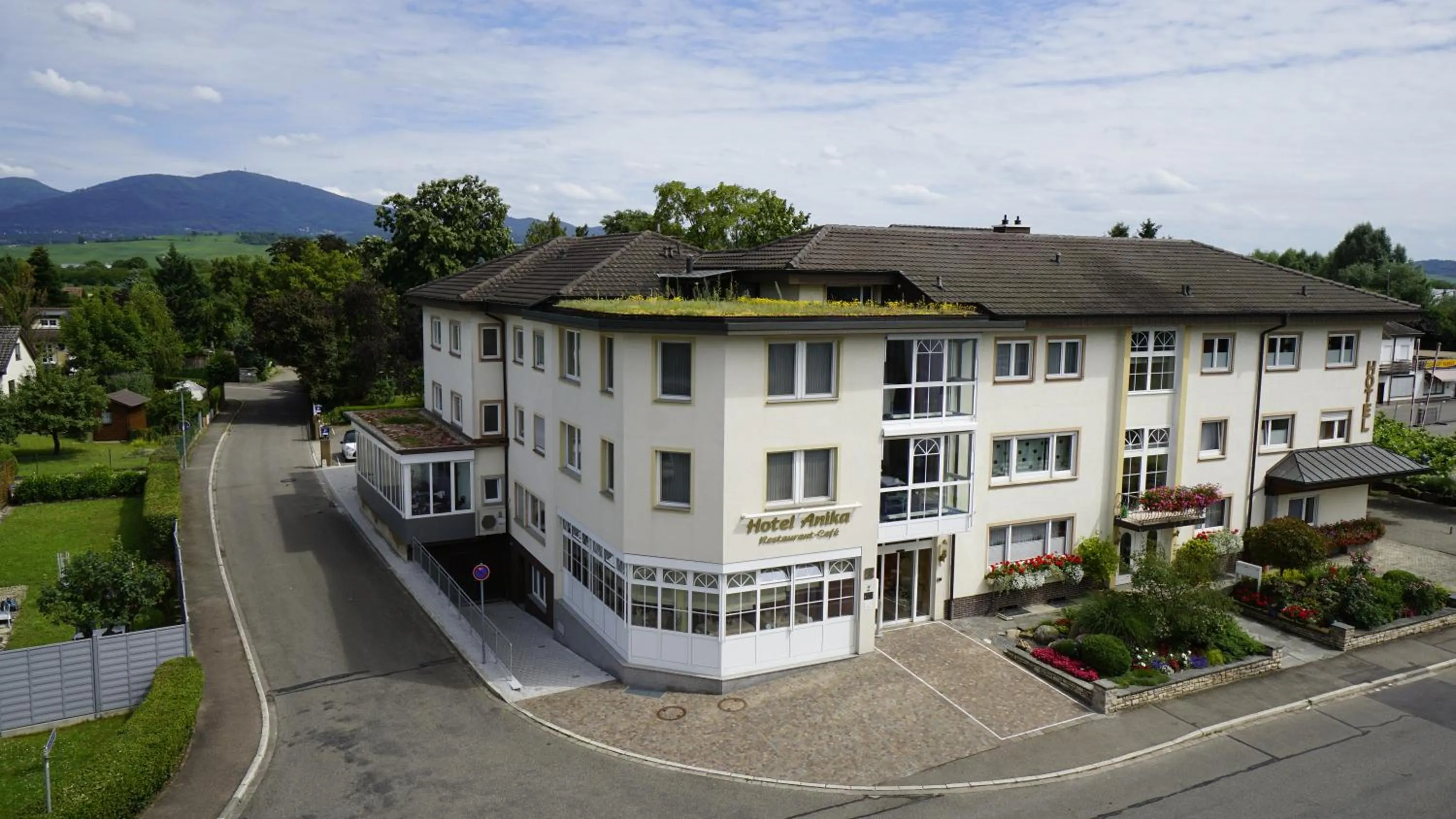 Facade/entrance in Hotel Anika