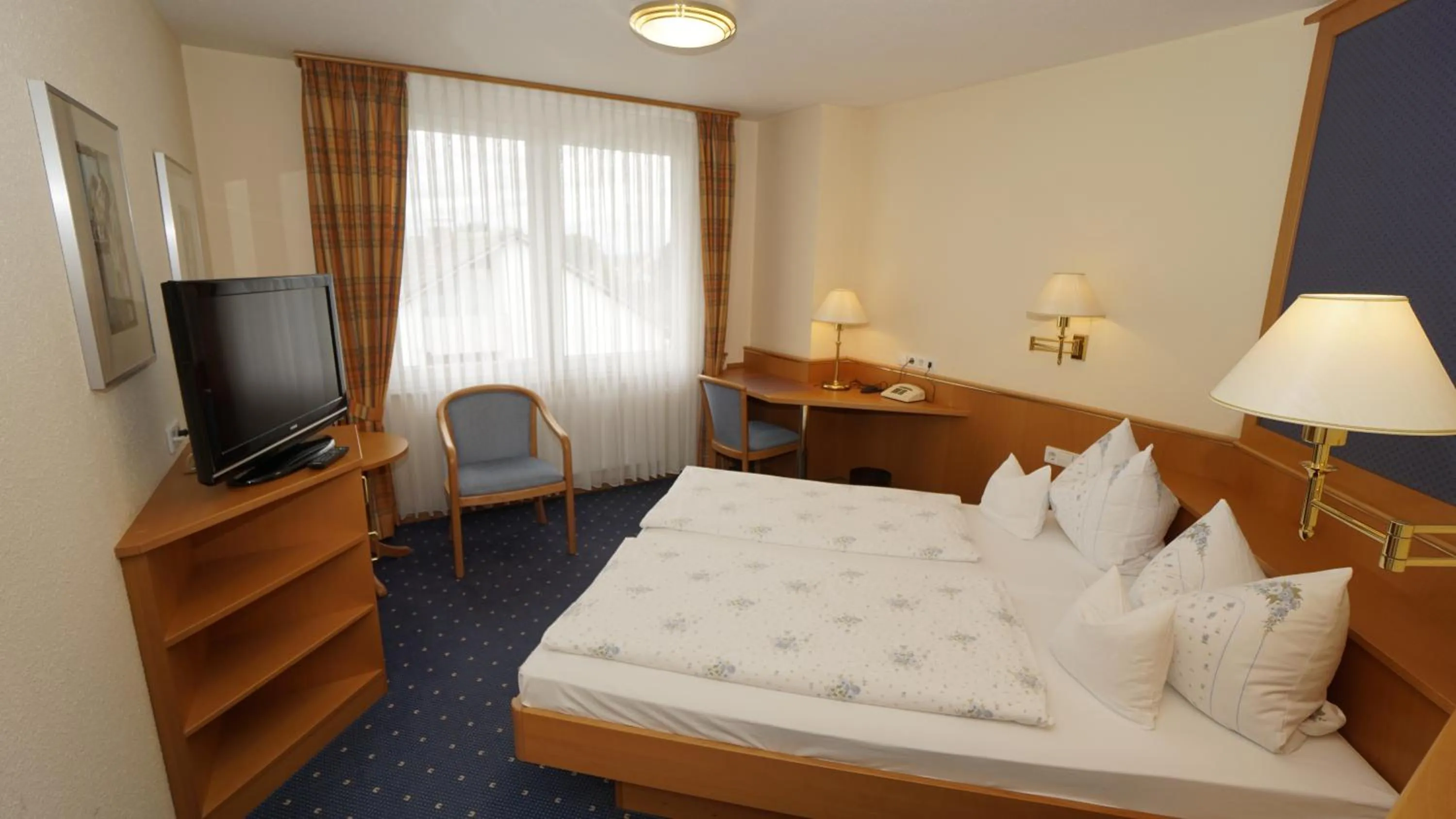 Photo of the whole room, Bed in Hotel Anika