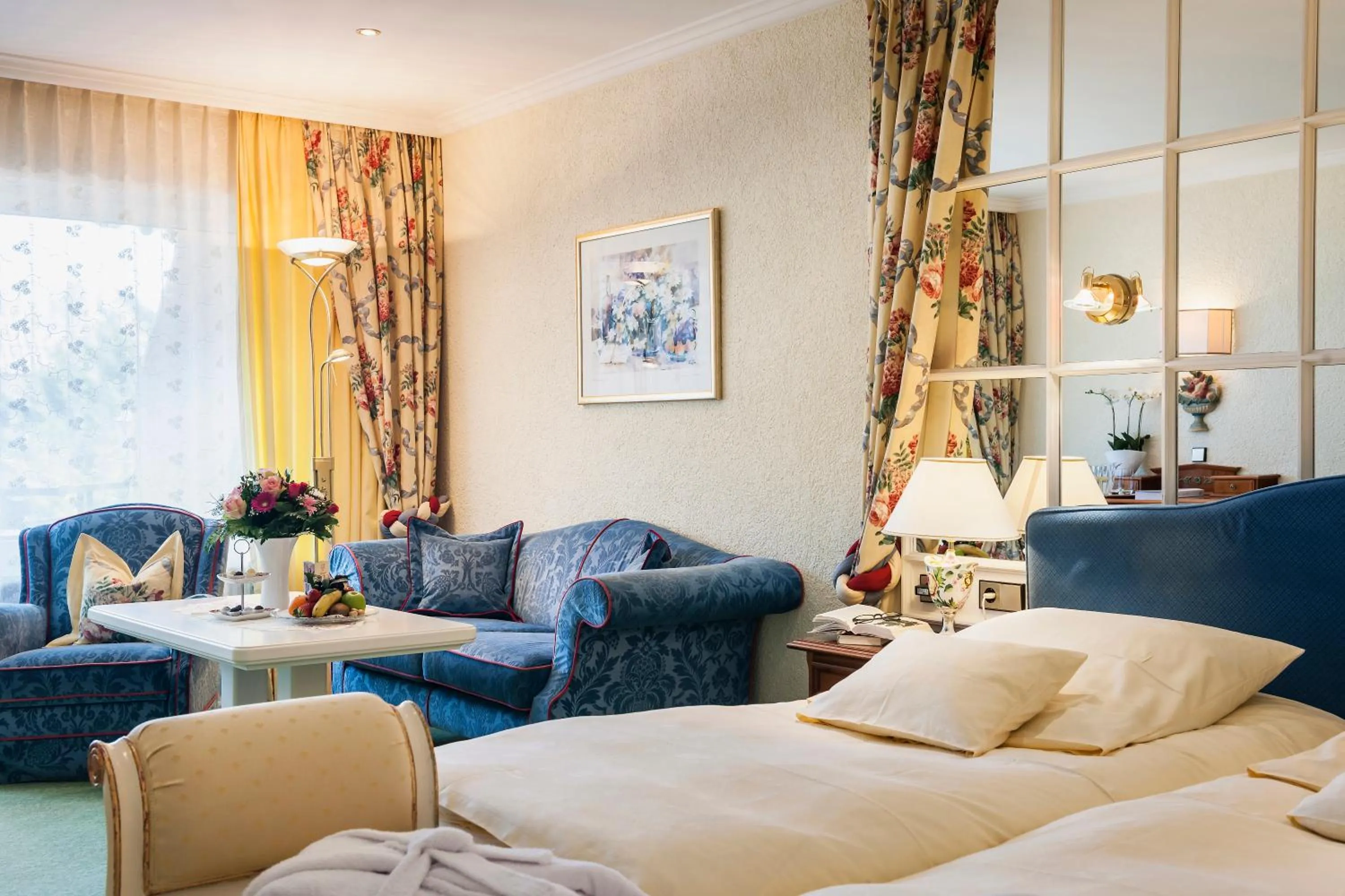 Property building, Bed in Relais & Châteaux Hotel Schwarzmatt