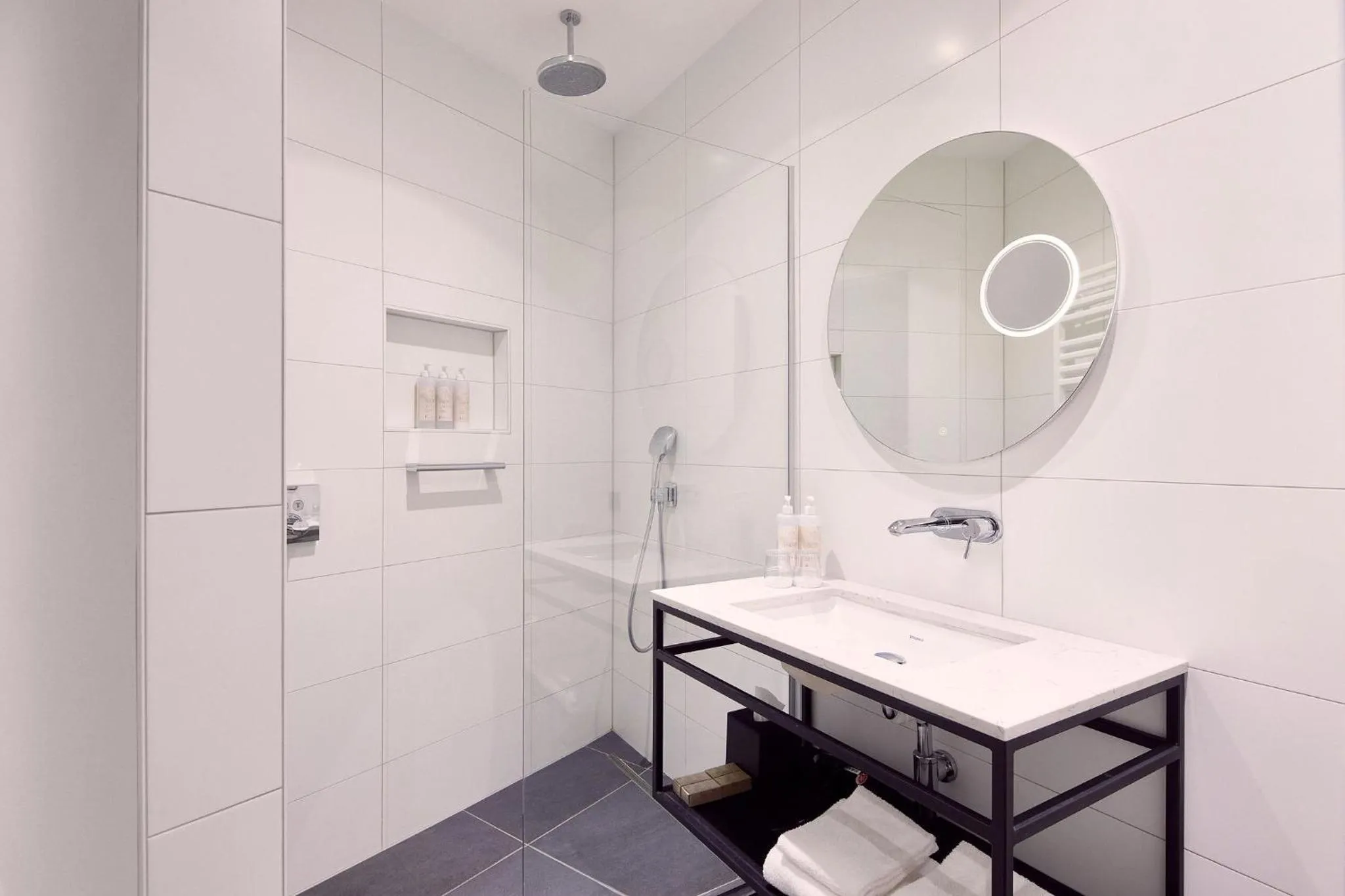 Bathroom in Van der Valk Hotel Melle - Osnabrück