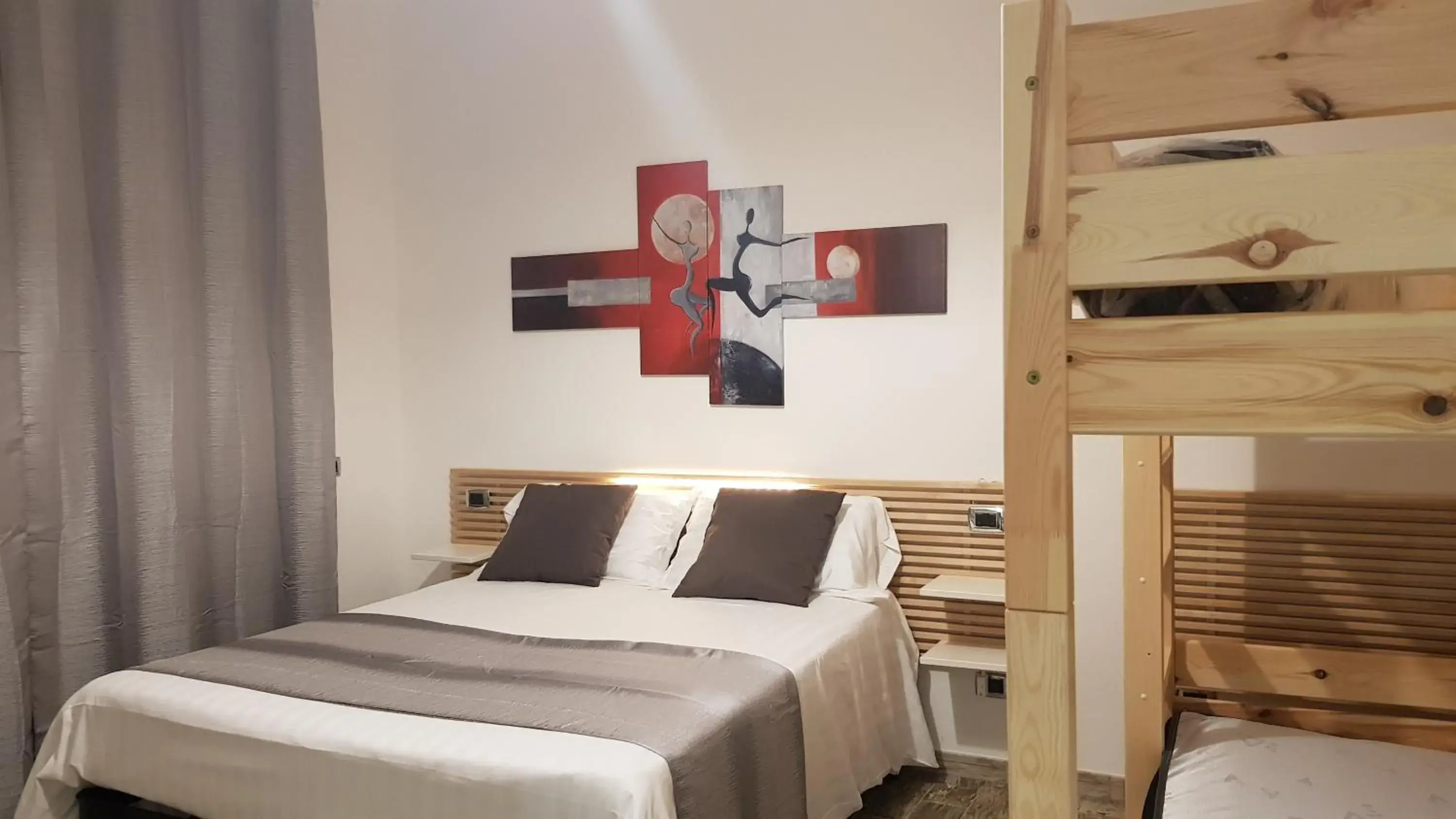 Quadruple Room with Private Bathroom in THAT'S AMORE FIUMICINO Airport Quadruple Room with Private Bathroom in THAT'S AMORE FIUMICINO Airport