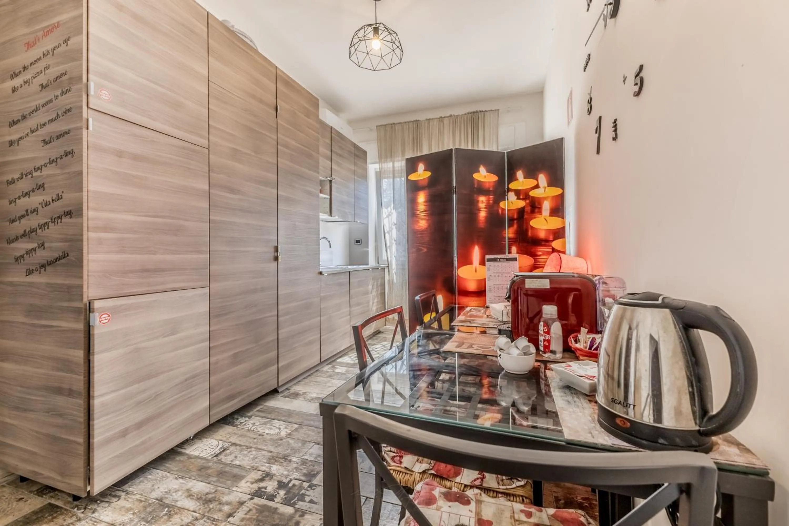 THAT'S AMORE FIUMICINO Airport