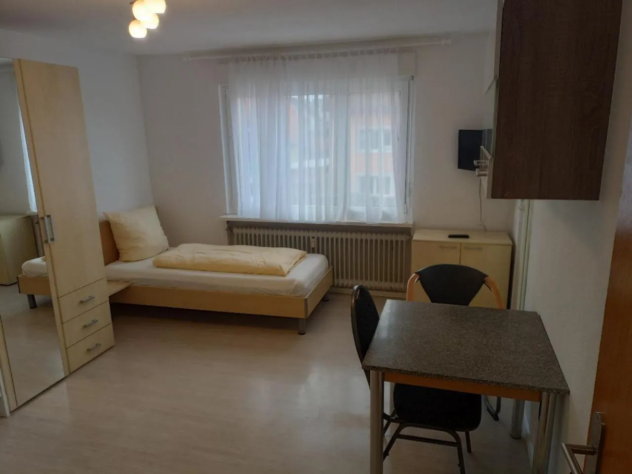 Bed in Hotel Victoria