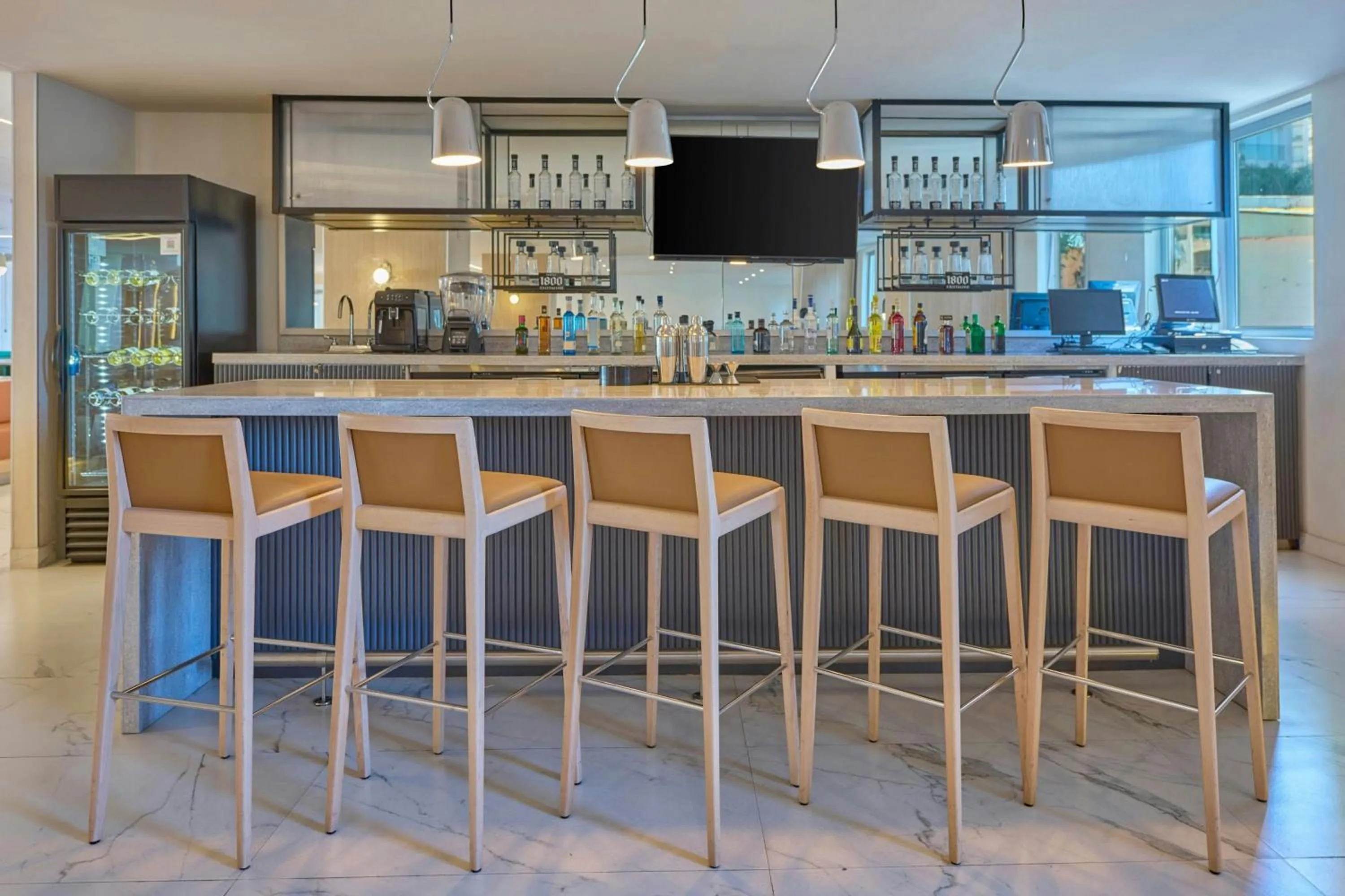 Lobby or reception in City Express Plus by Marriott Guadalajara Providencia