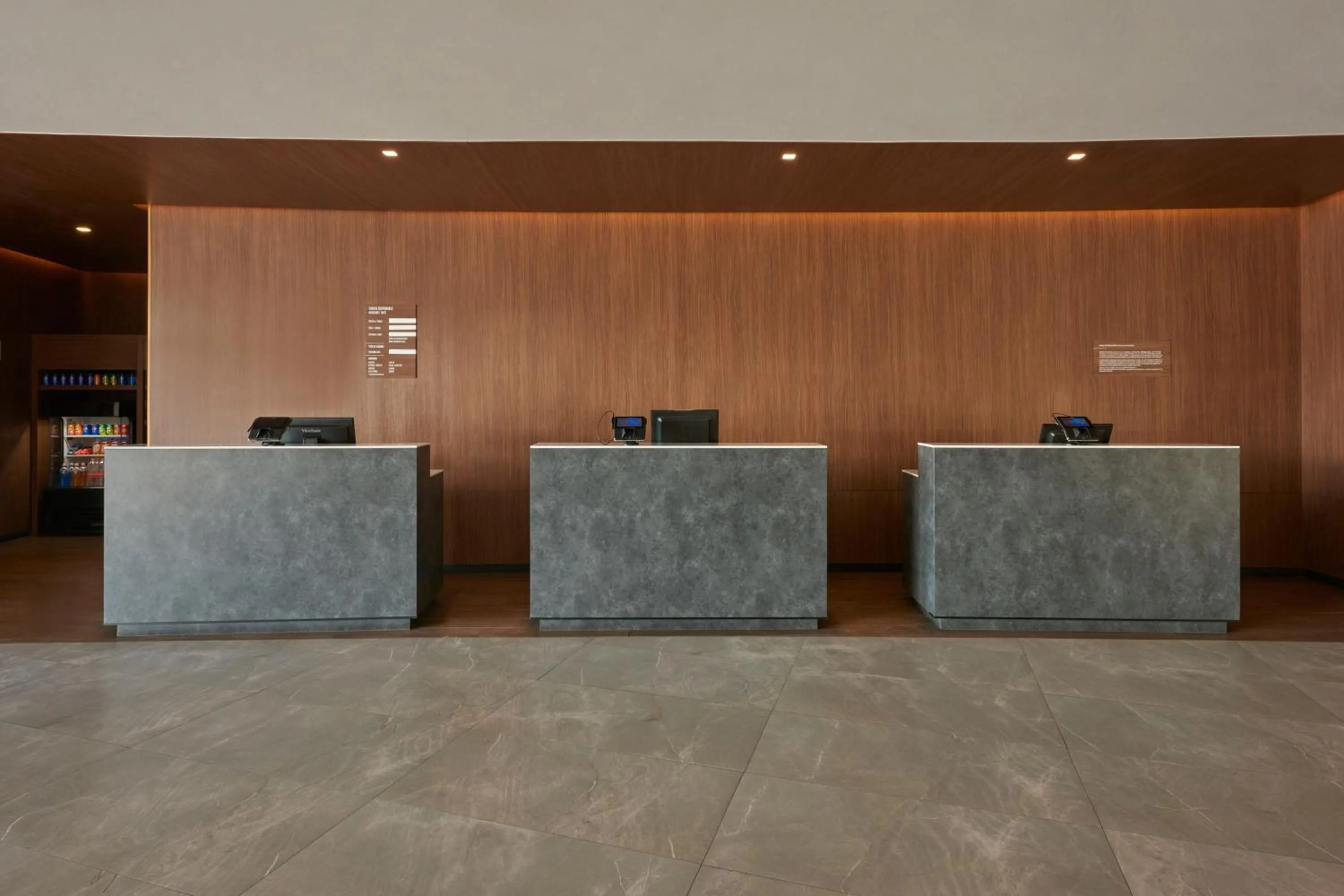 Lobby or reception in City Express Plus by Marriott San Luis Potosi