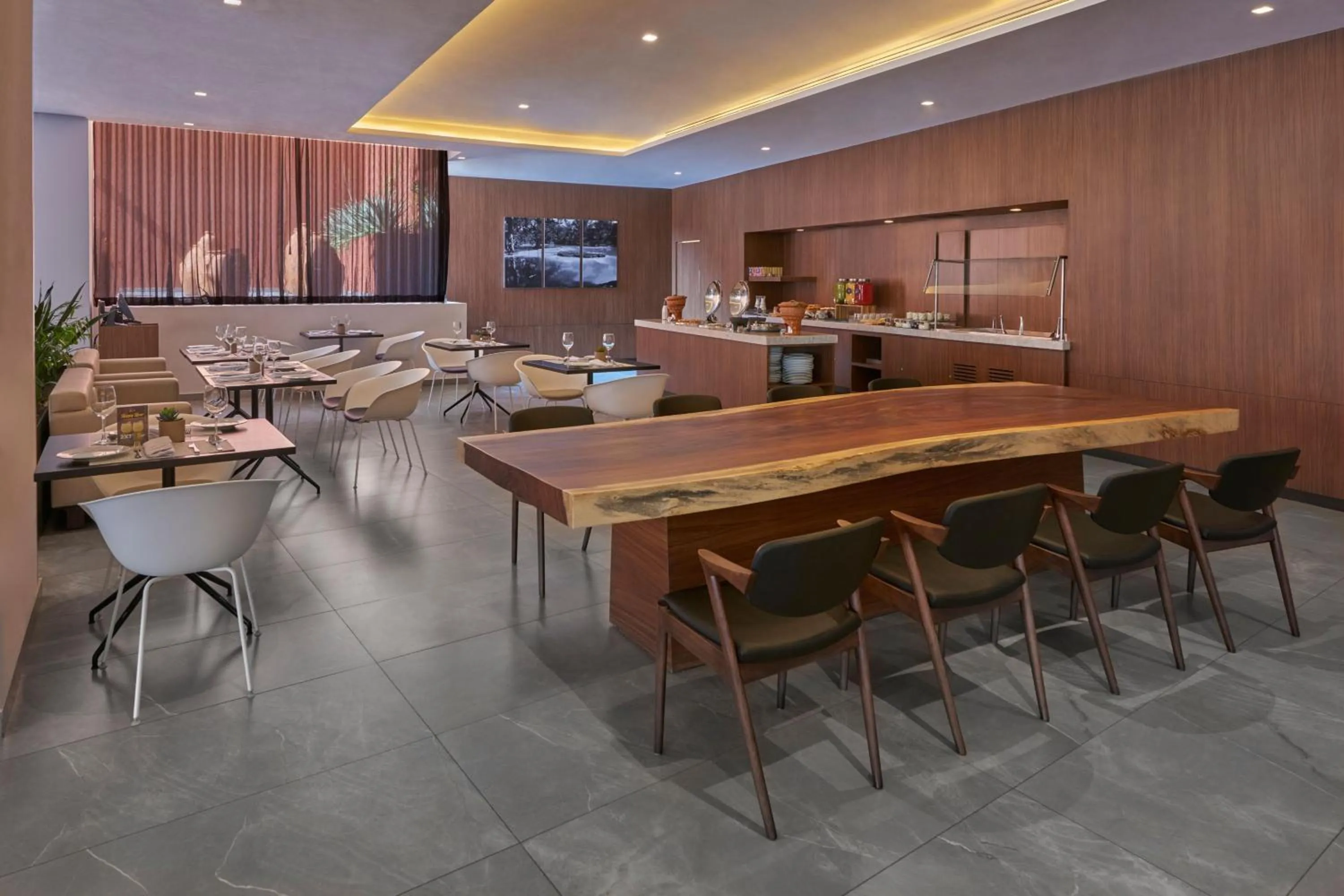 Restaurant/places to eat in City Express Plus by Marriott San Luis Potosi