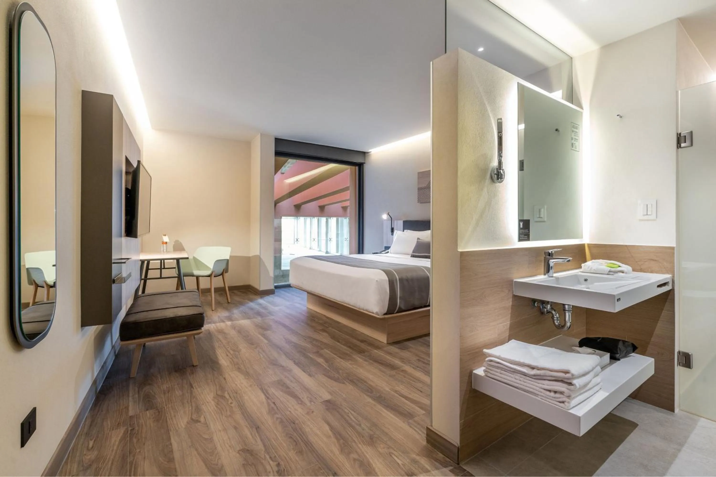 Photo of the whole room, Bed in City Express Plus by Marriott San Luis Potosi