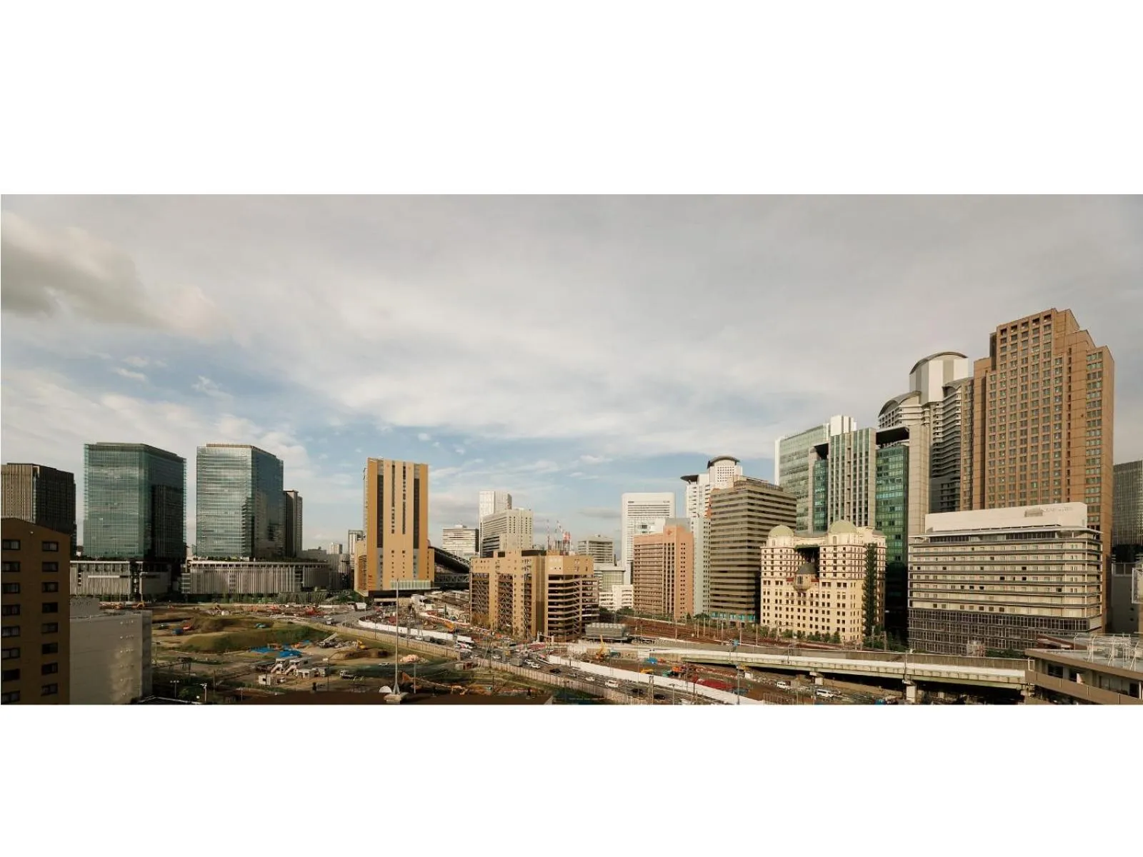 City view in DEL style Osaka Shin Umeda by Daiwa Roynet Hotel