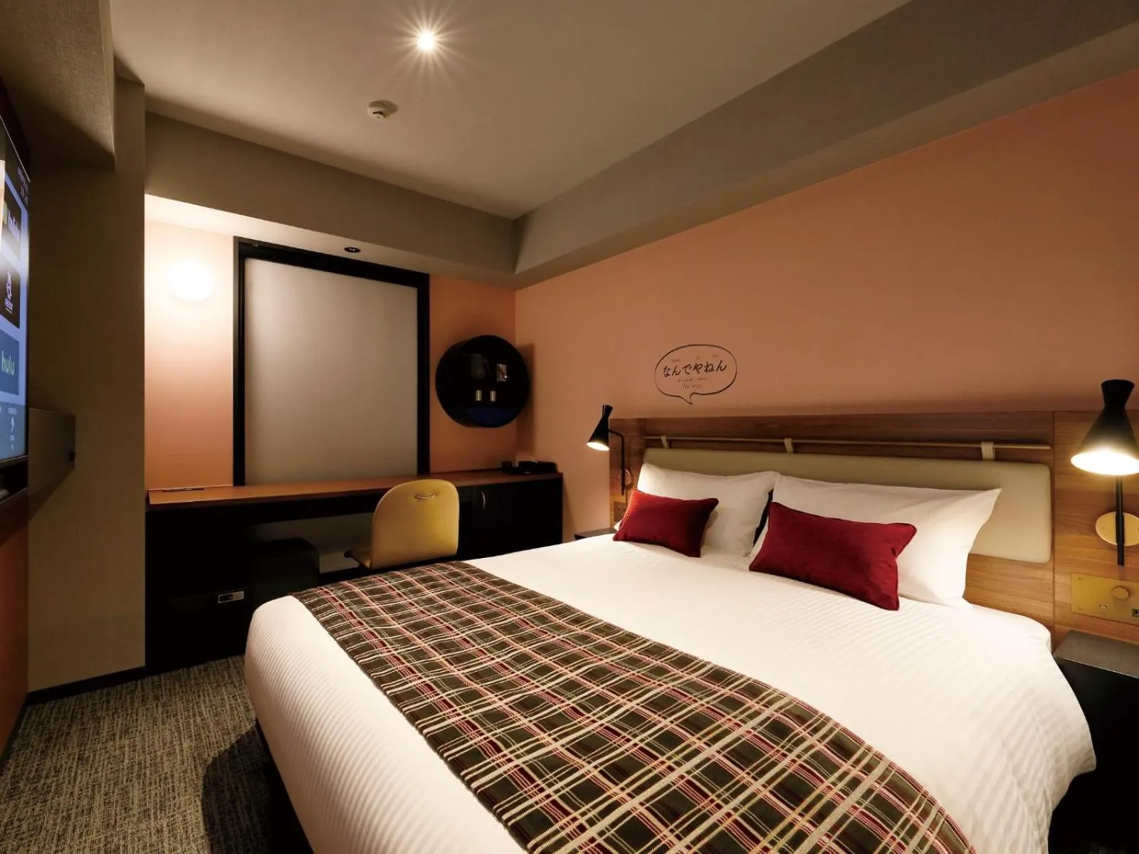 Bed in DEL style Osaka Shin Umeda by Daiwa Roynet Hotel