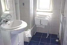 Bathroom in Hotel Am Wehrhahn