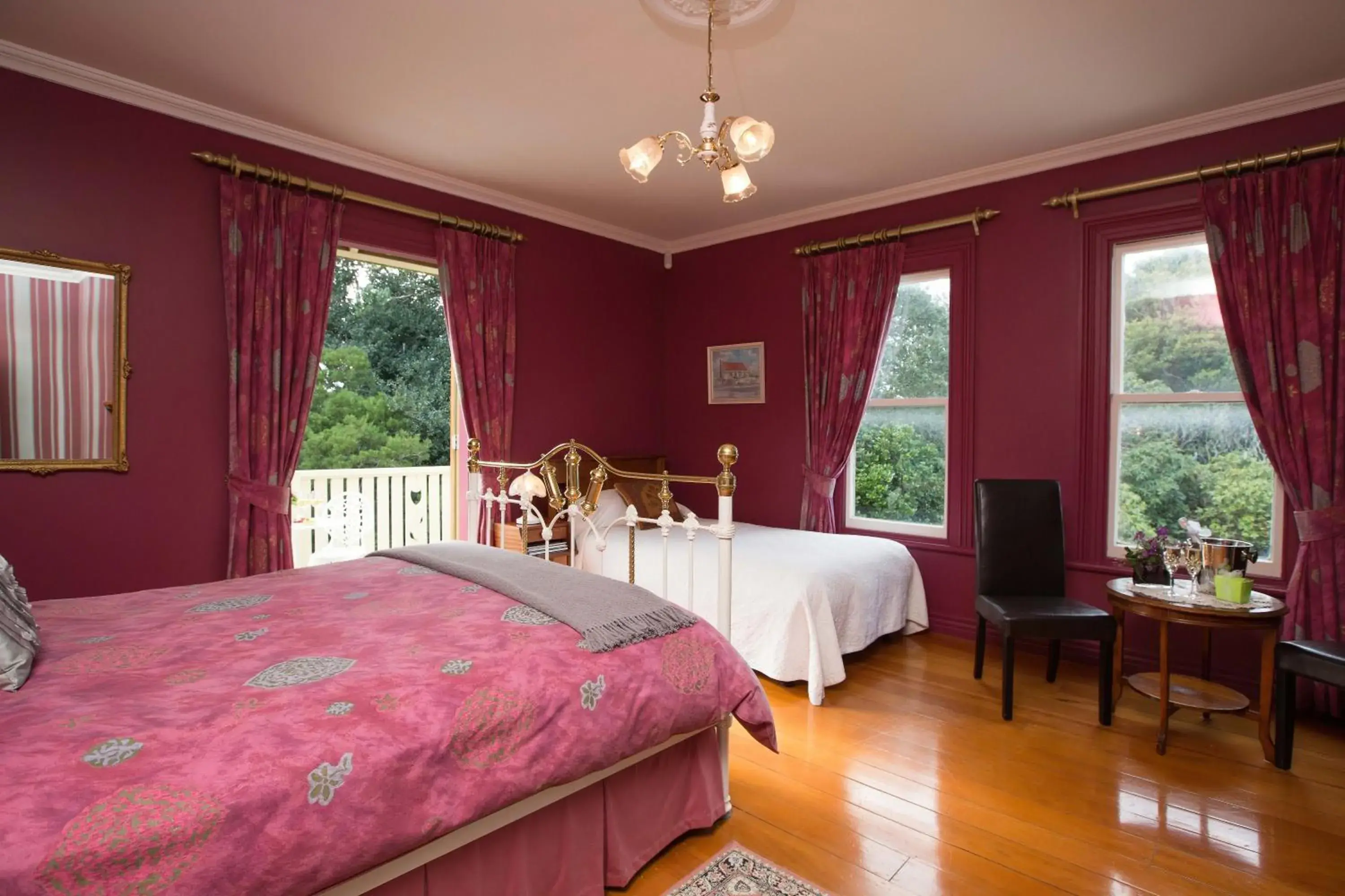 Studio with Balcony - single occupancy in Tairoa Lodge Studio with Balcony - single occupancy in Tairoa Lodge