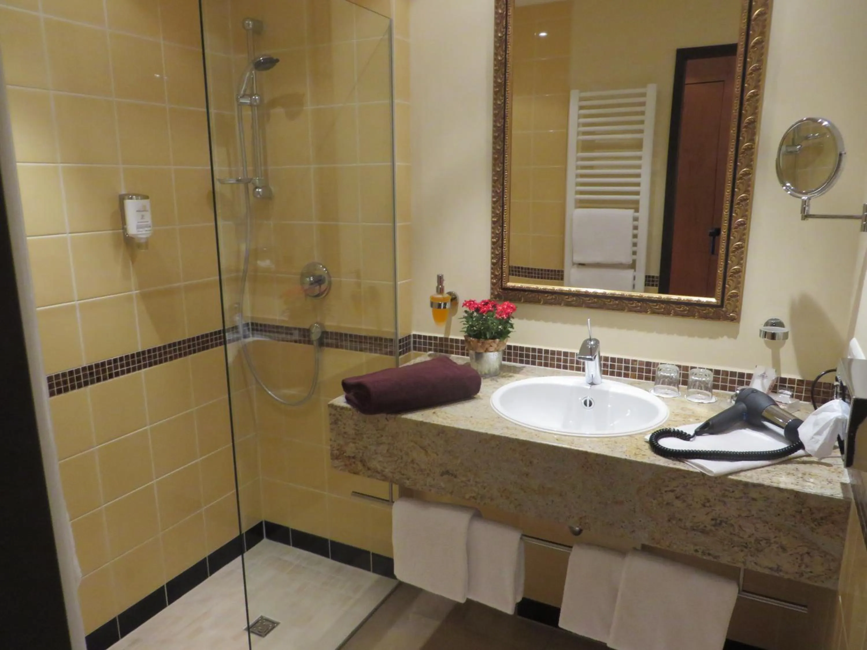 Decorative detail in Ringhotel Bundschu