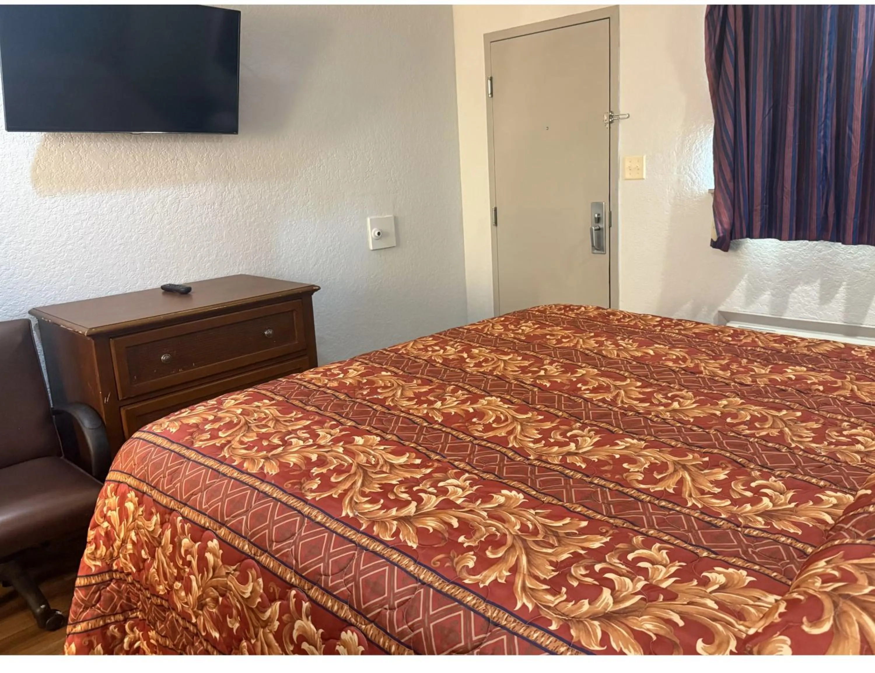 Bedroom, Bed in Economy Lodge by Hotel O Texas City