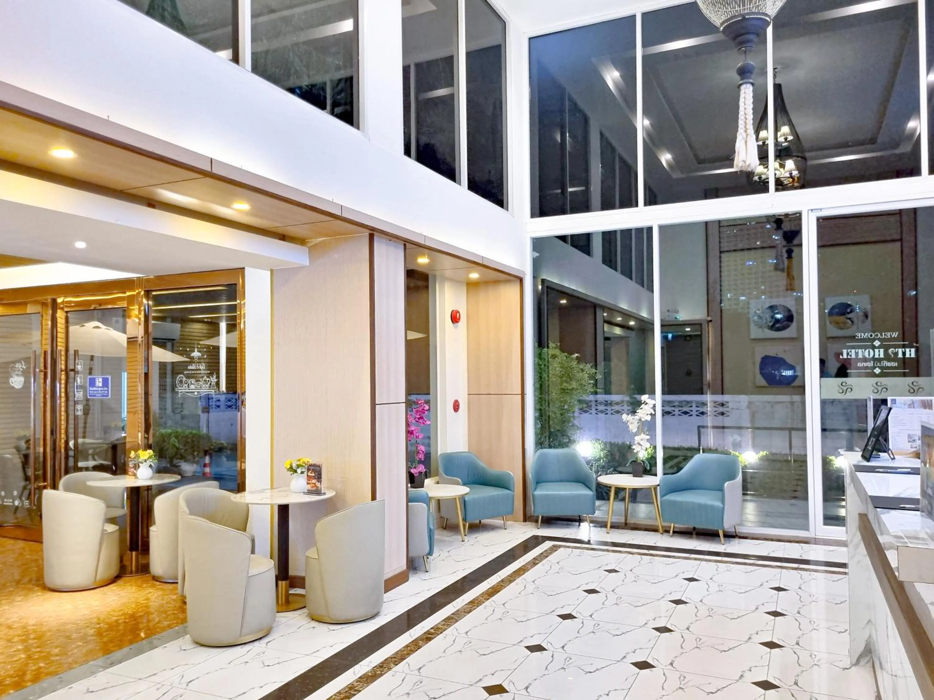 Lobby or reception in HT9 Hotel