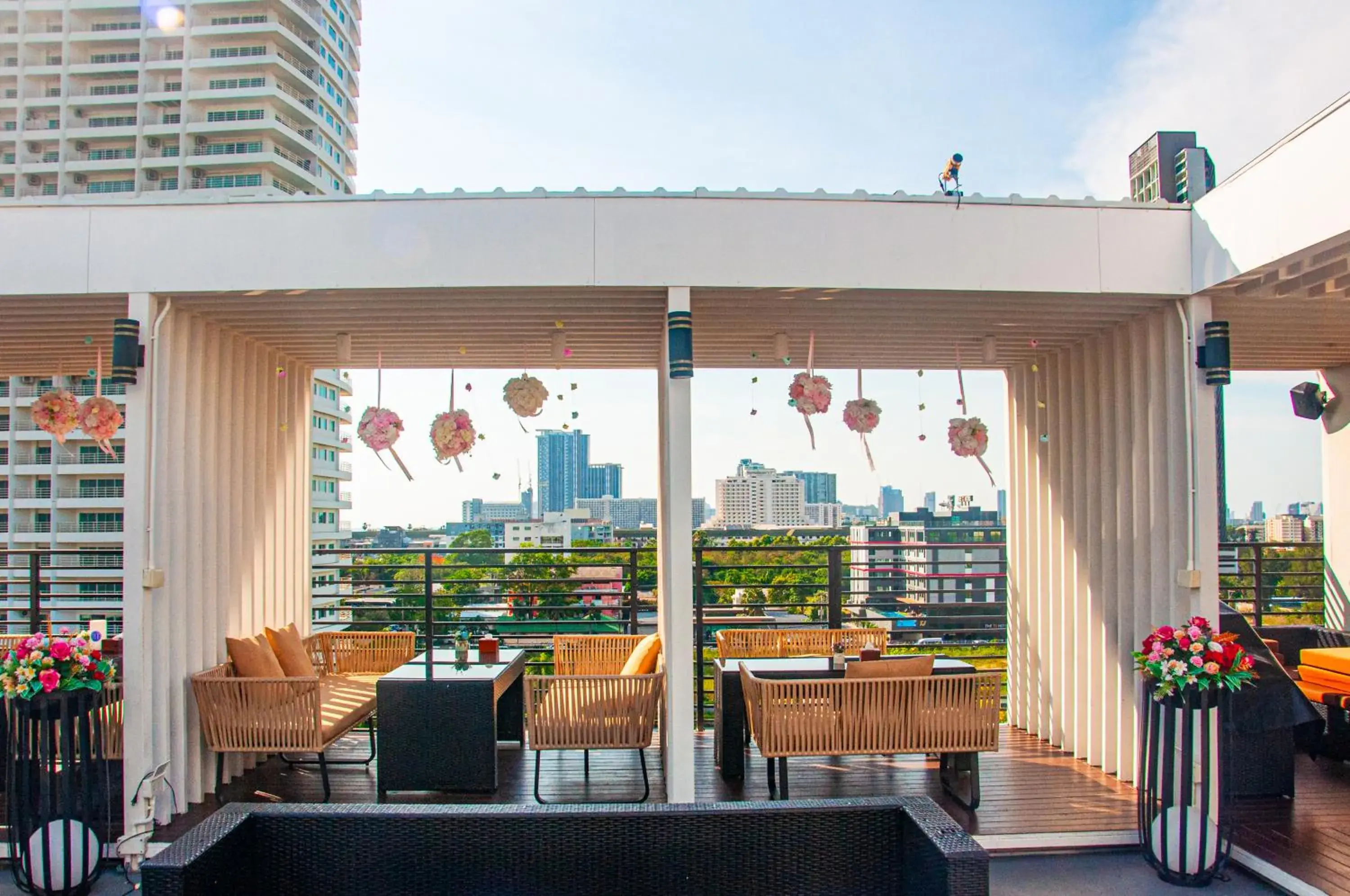 Restaurant/places to eat in HT9 Hotel Restaurant/places to eat in HT9 Hotel