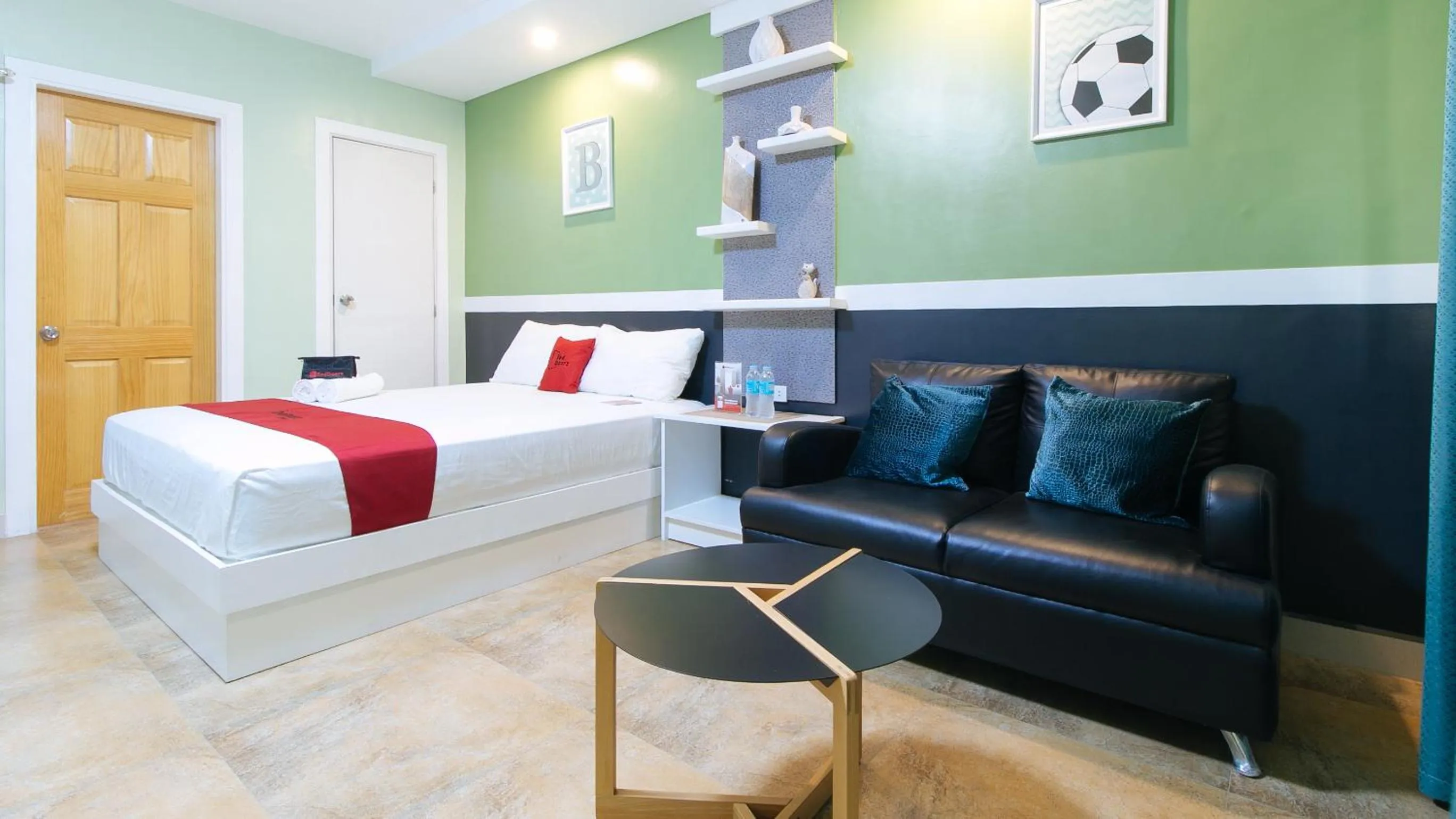 Bedroom, Bed in RedDoorz Plus near Lapasan Plaza Cagayan de Oro