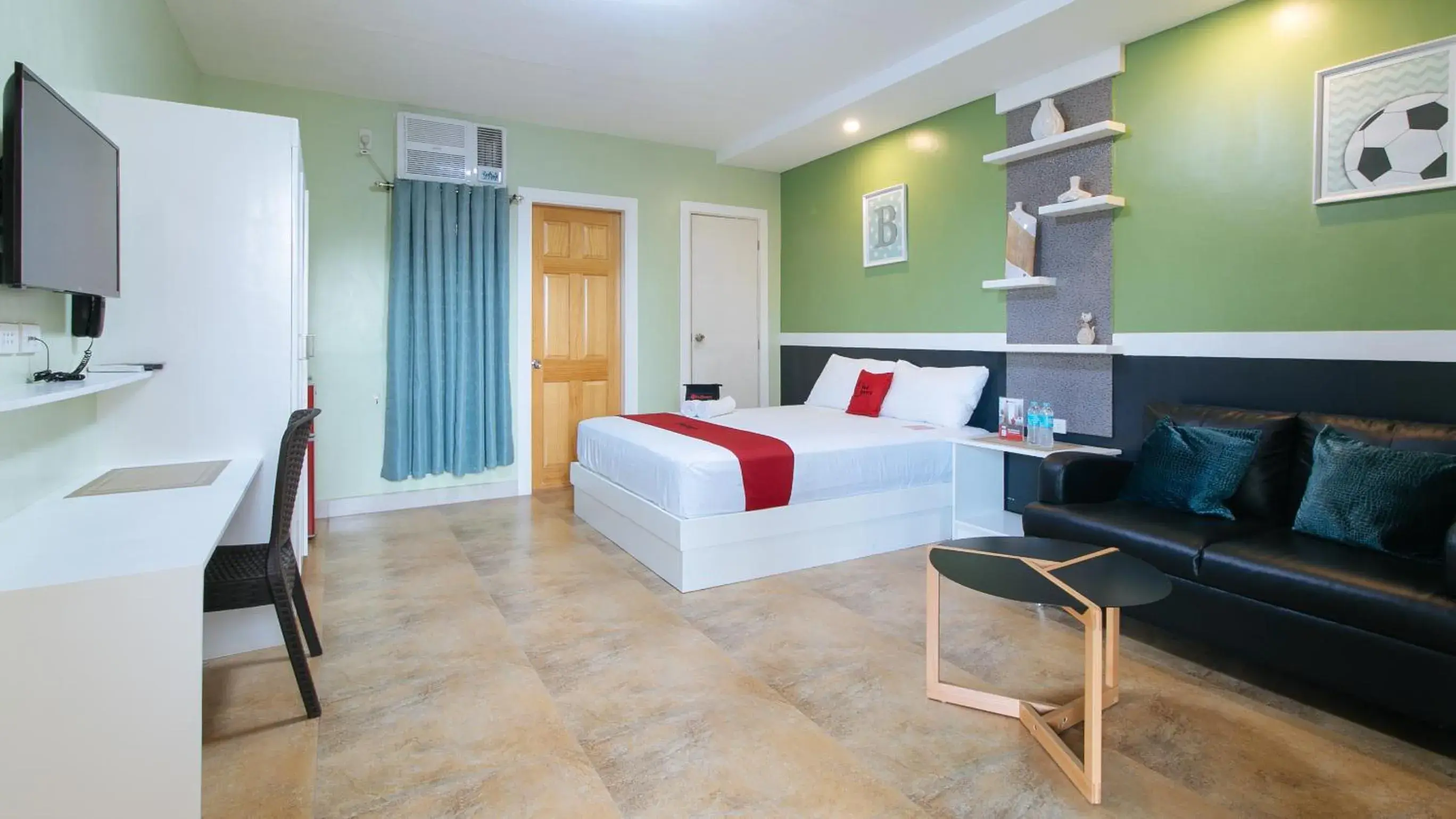 Bedroom, Bed in RedDoorz Plus near Lapasan Plaza Cagayan de Oro Bedroom, Bed in RedDoorz Plus near Lapasan Plaza Cagayan de Oro