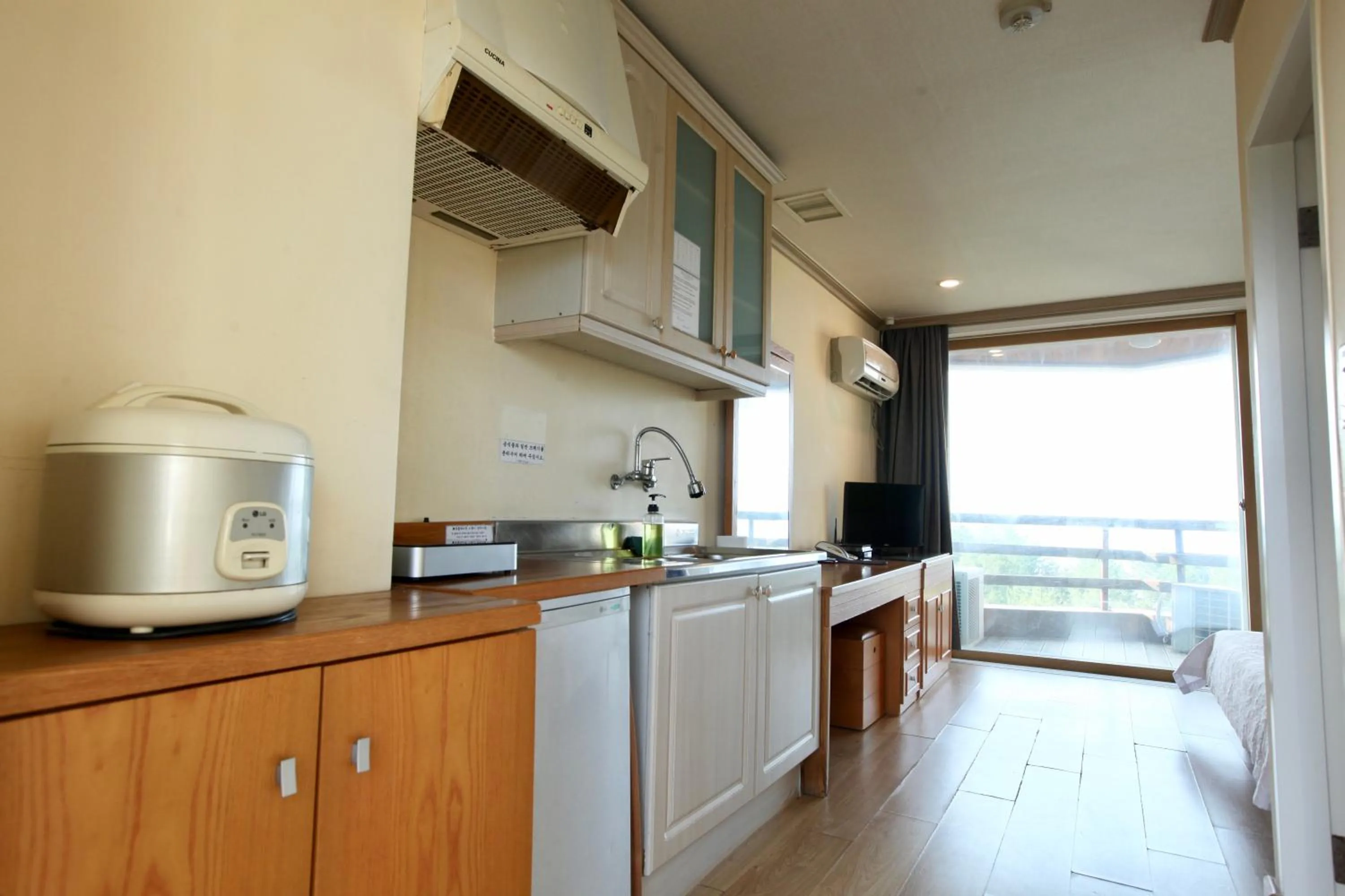 BENIKEA San&Bada Jumunjin Resort